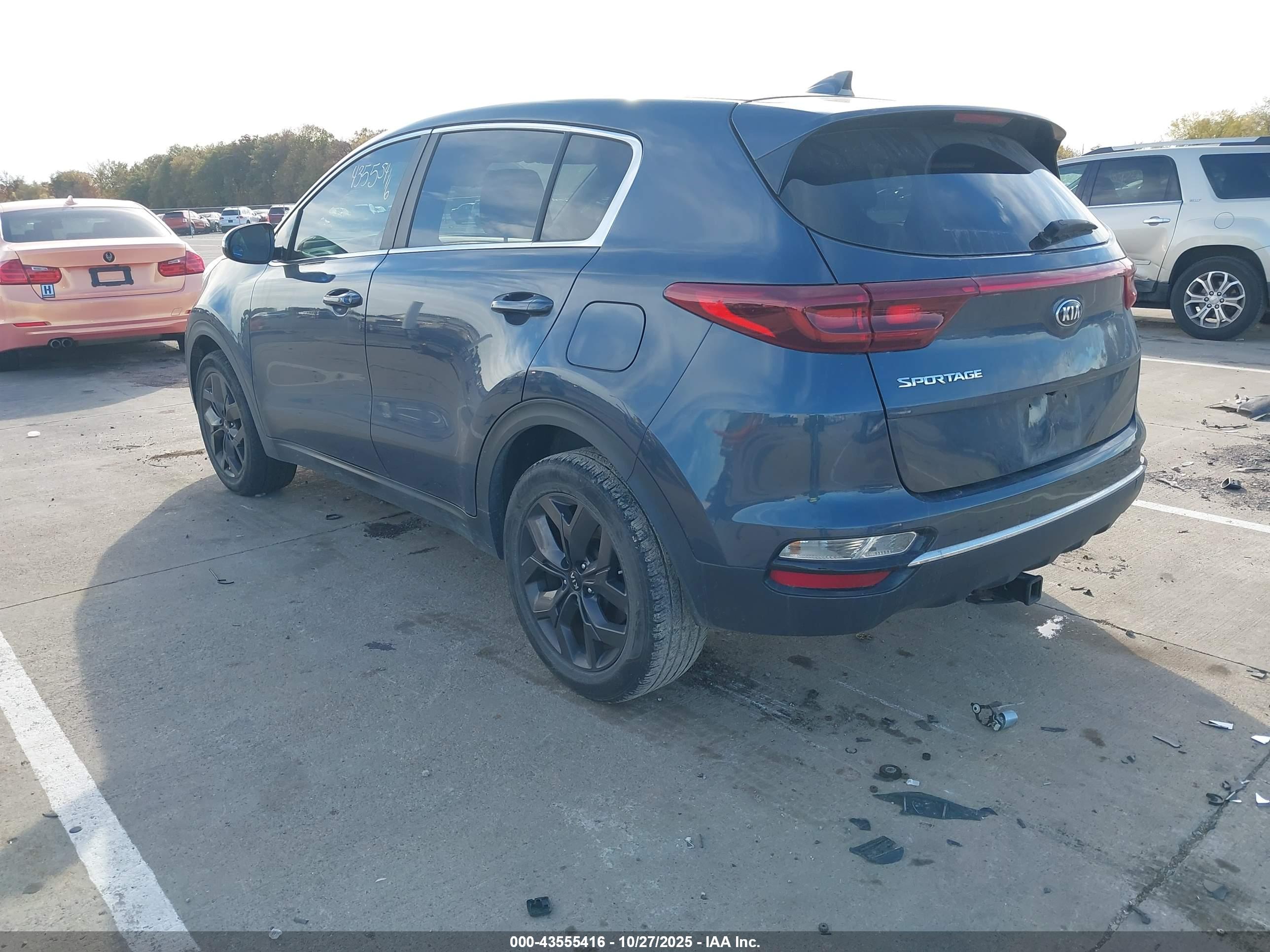 KIA SPORTAGE image 3