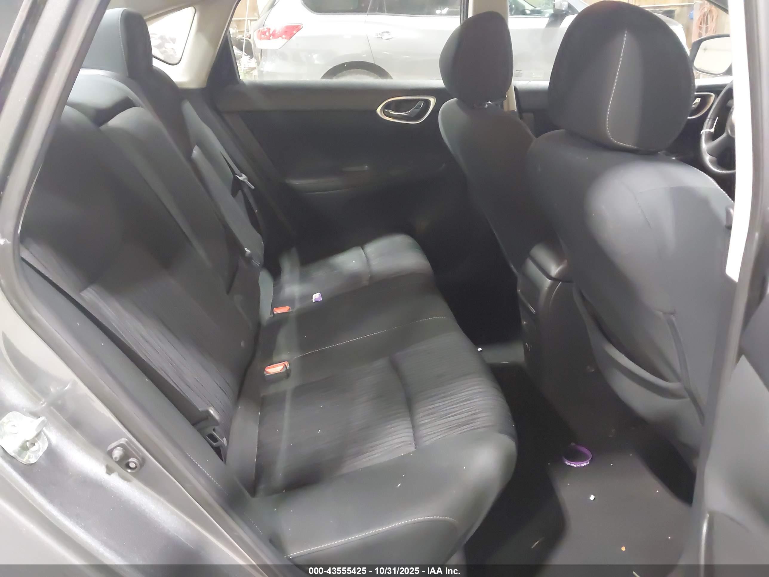 NISSAN SENTRA image 8