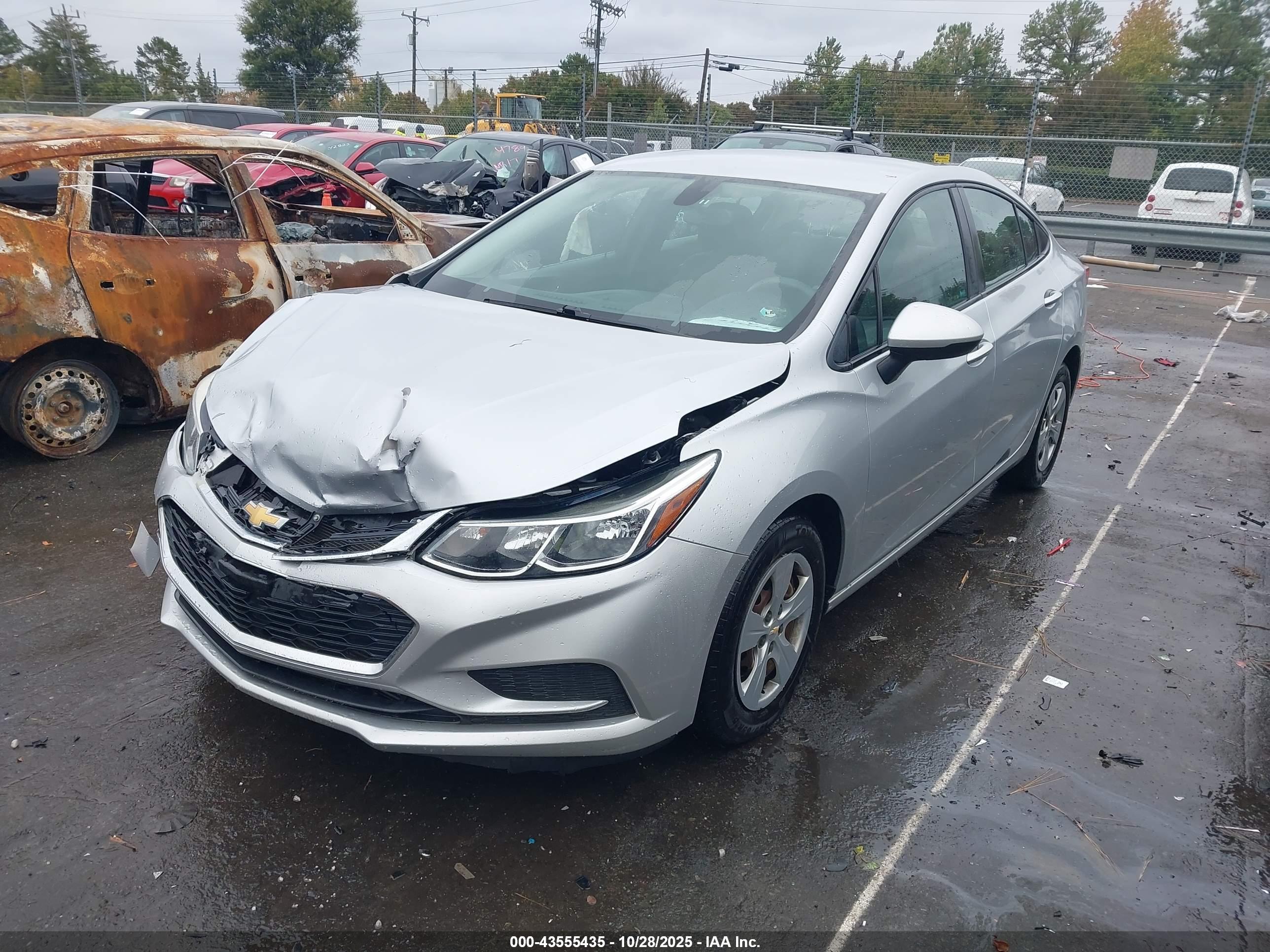 CHEVROLET CRUZE image 2