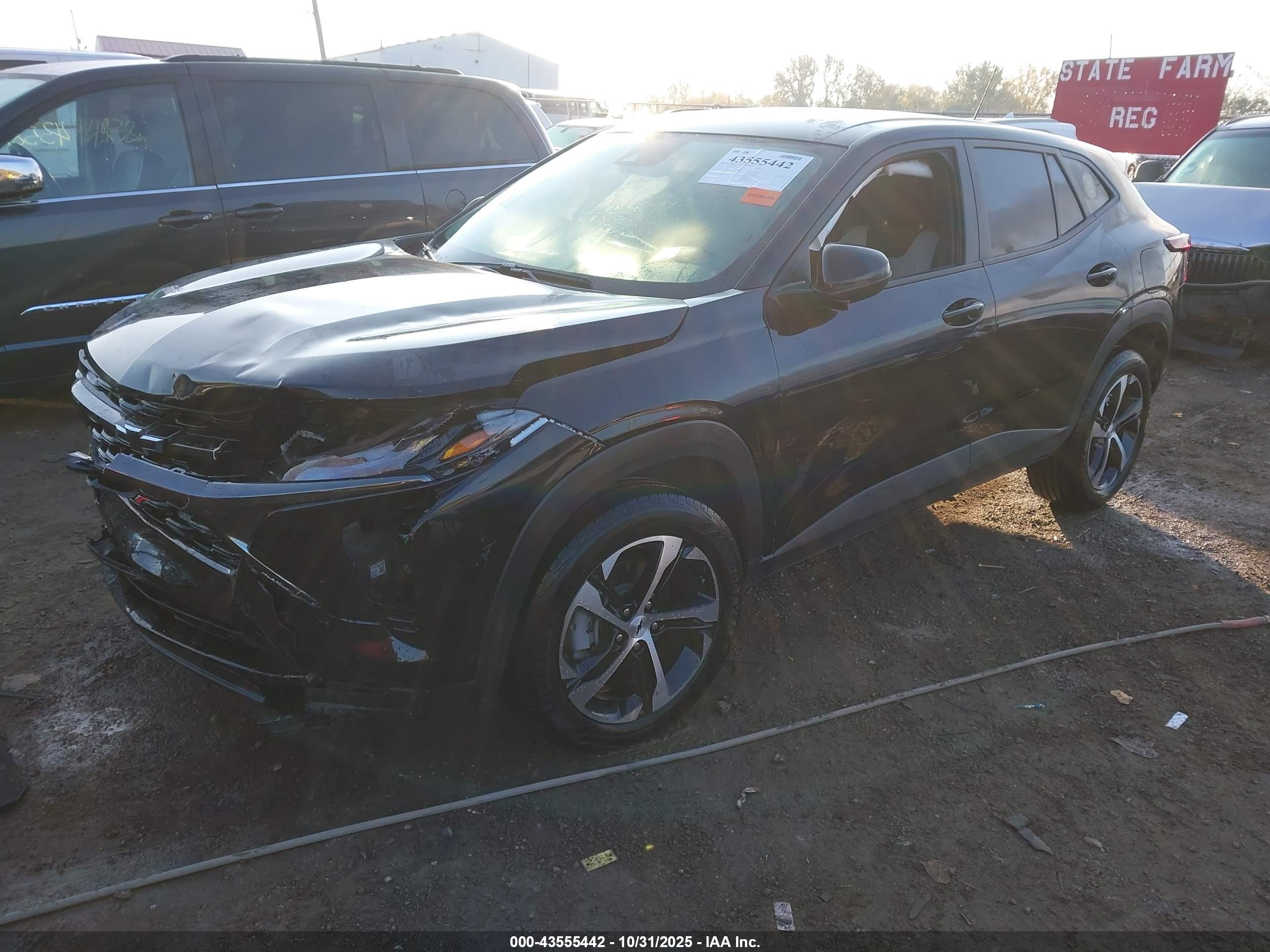 CHEVROLET TRAX image 2