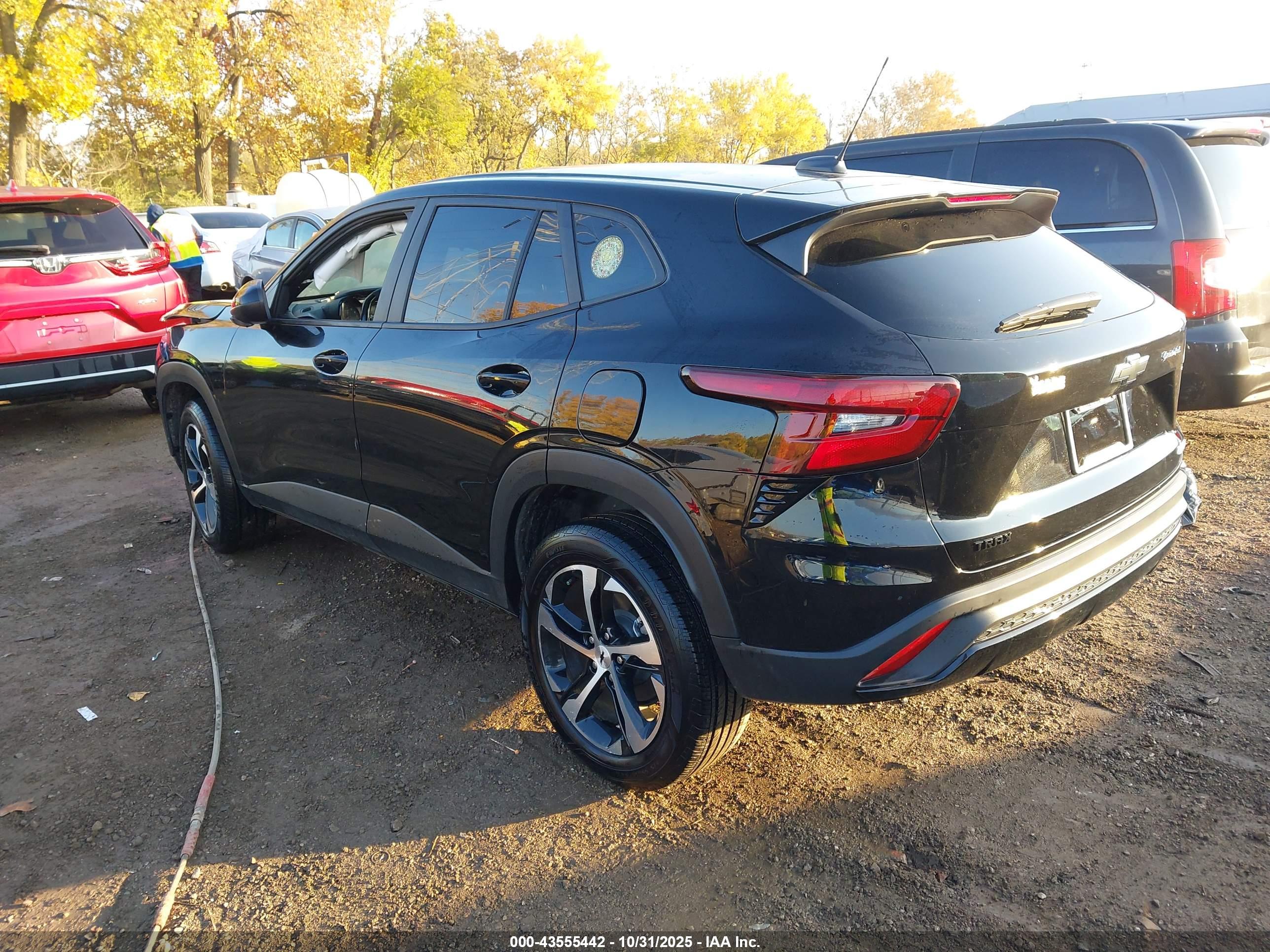 CHEVROLET TRAX image 3