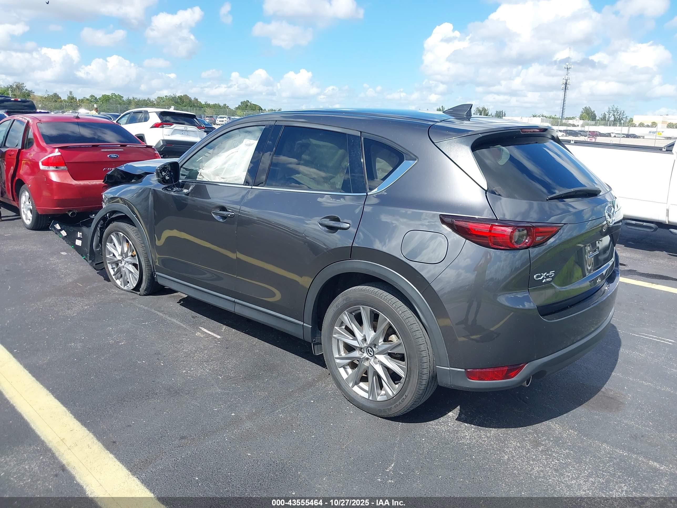 MAZDA CX-5 image 3