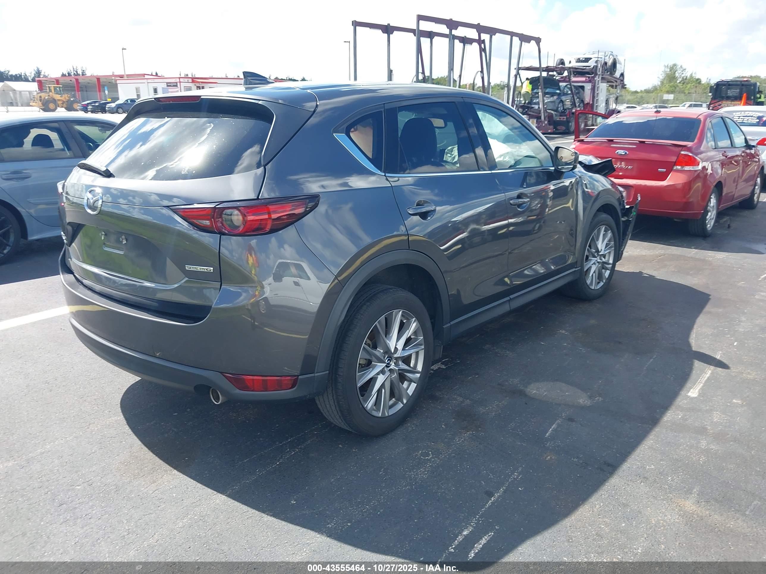 MAZDA CX-5 image 4