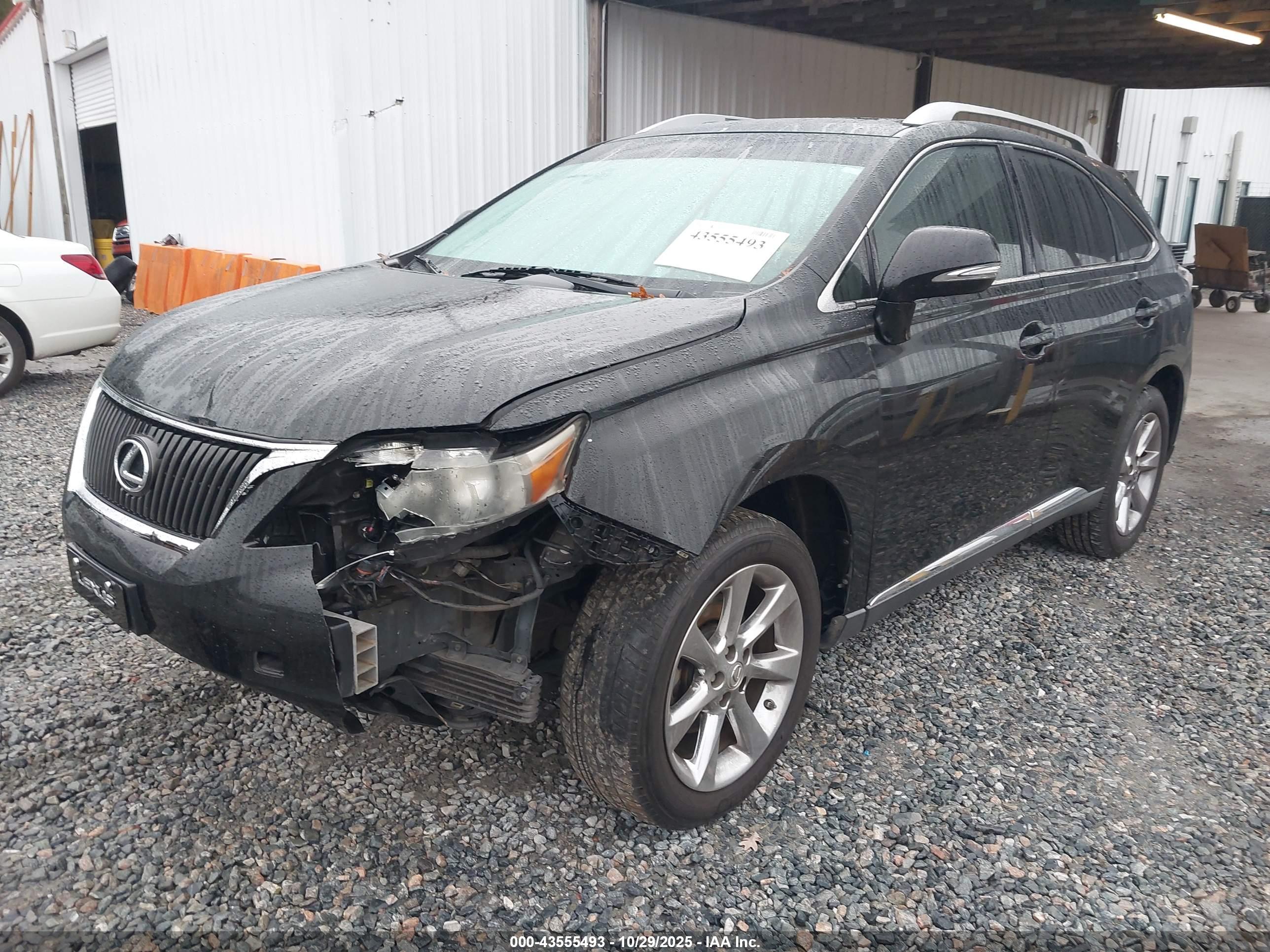 LEXUS RX image 2
