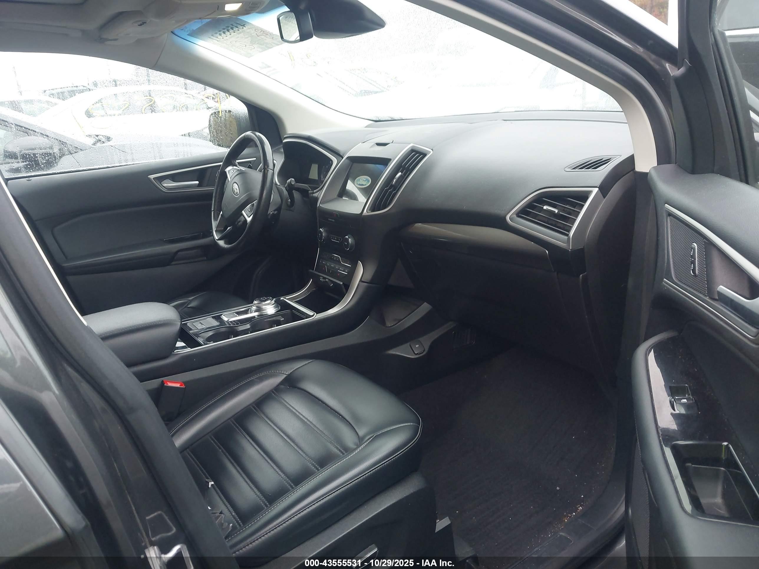 FORD EDGE image 5
