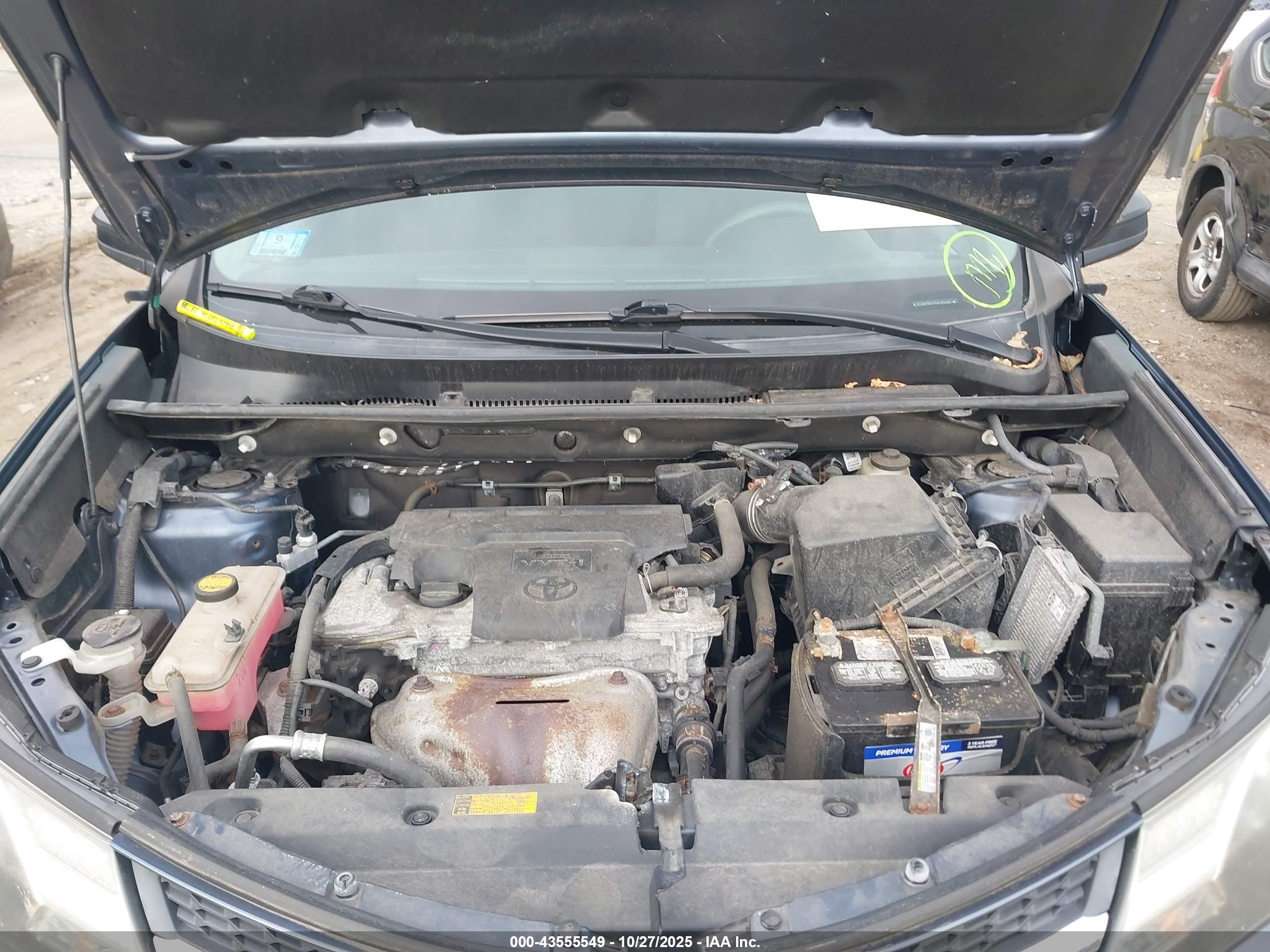 TOYOTA RAV4 image 10
