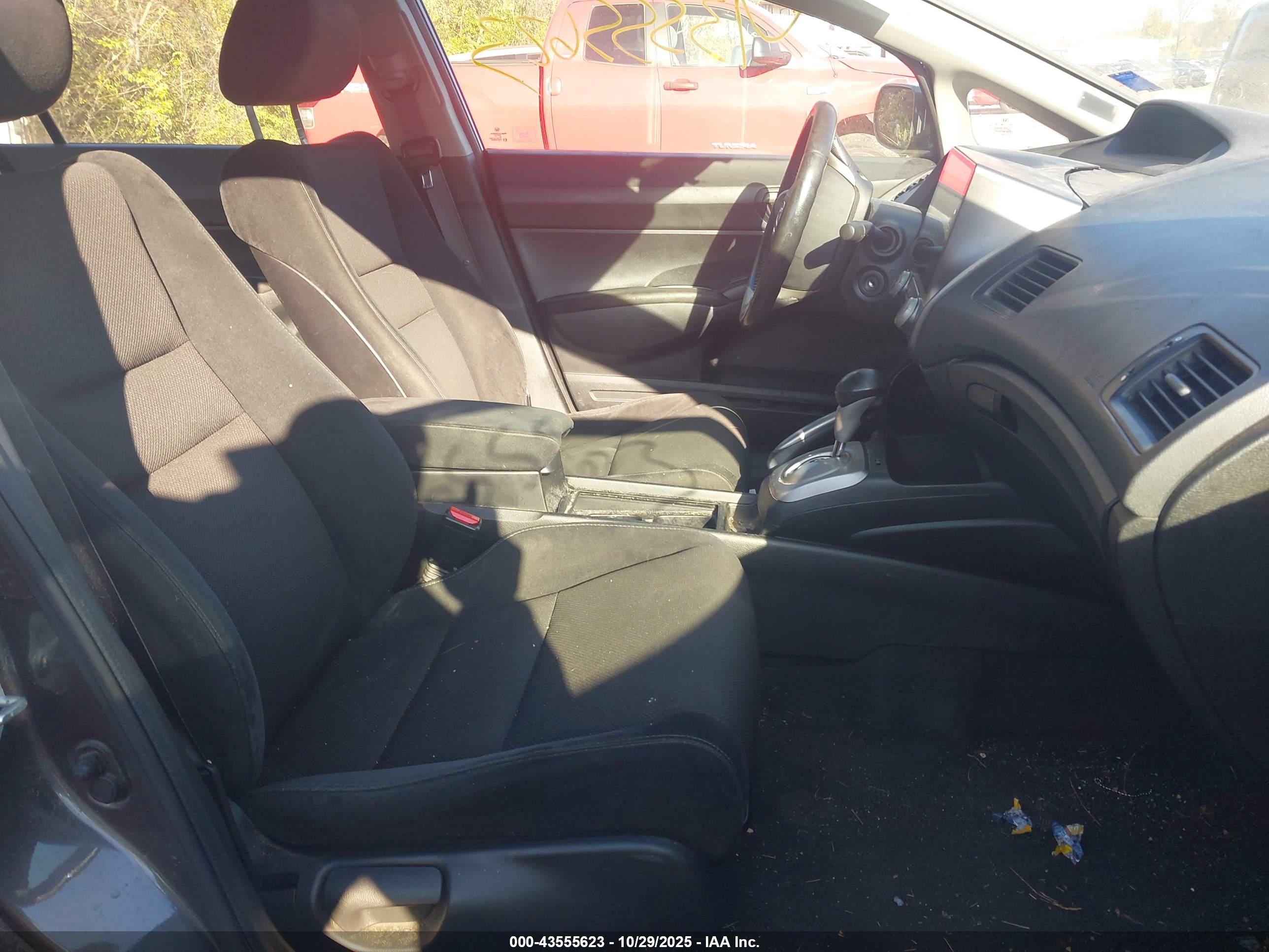 HONDA CIVIC image 5
