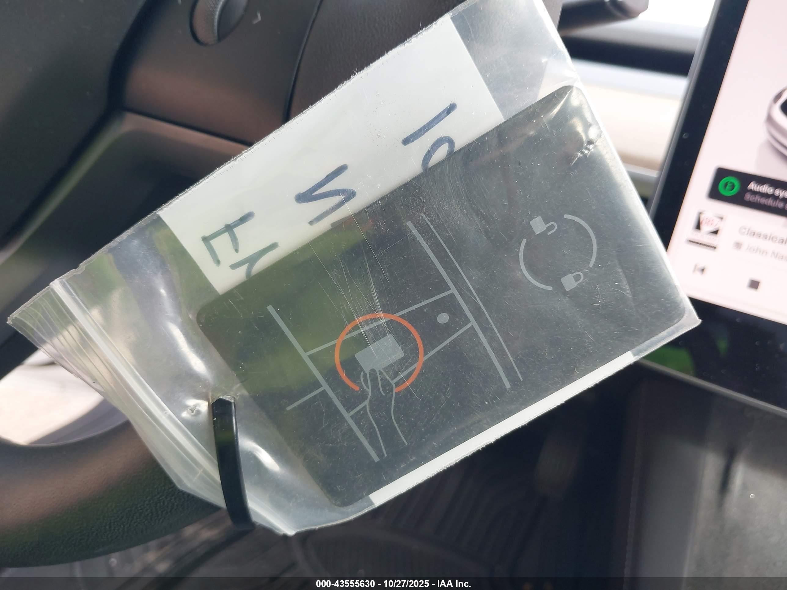 TESLA MODEL image 11