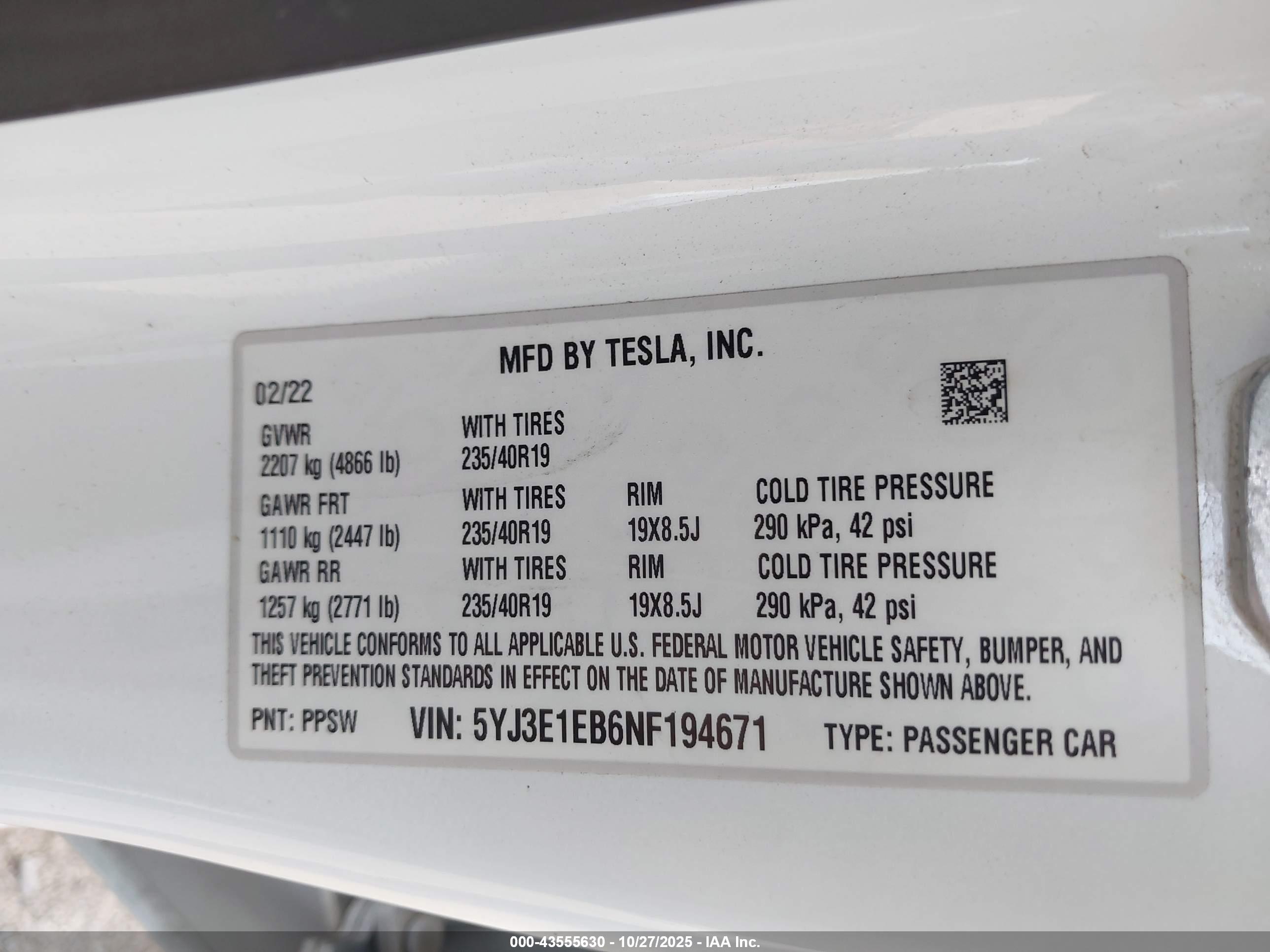 TESLA MODEL image 9