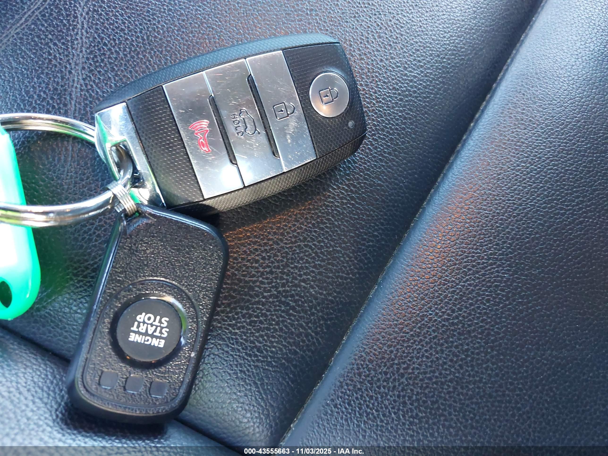 KIA SPORTAGE image 11