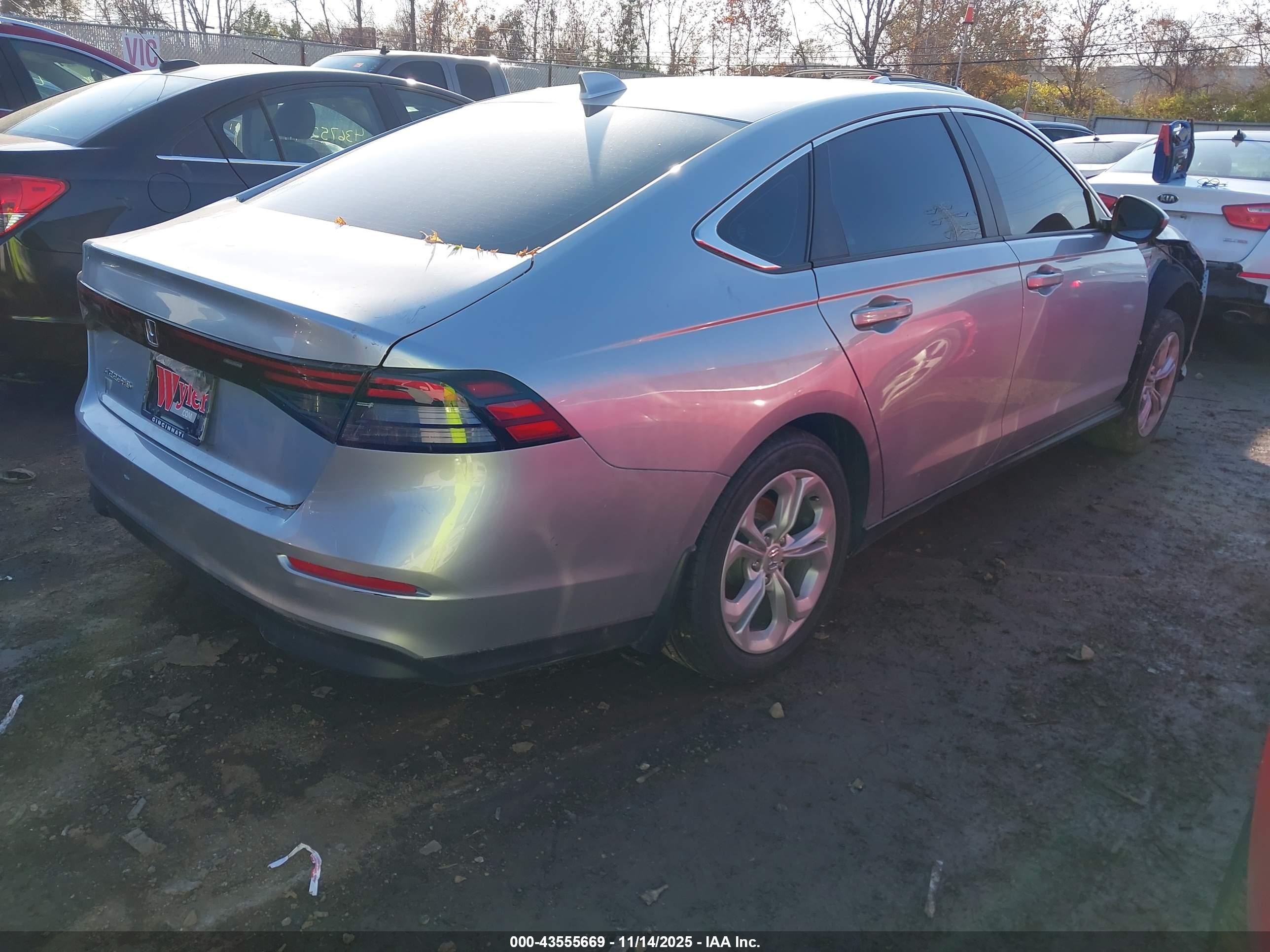 HONDA ACCORD image 4
