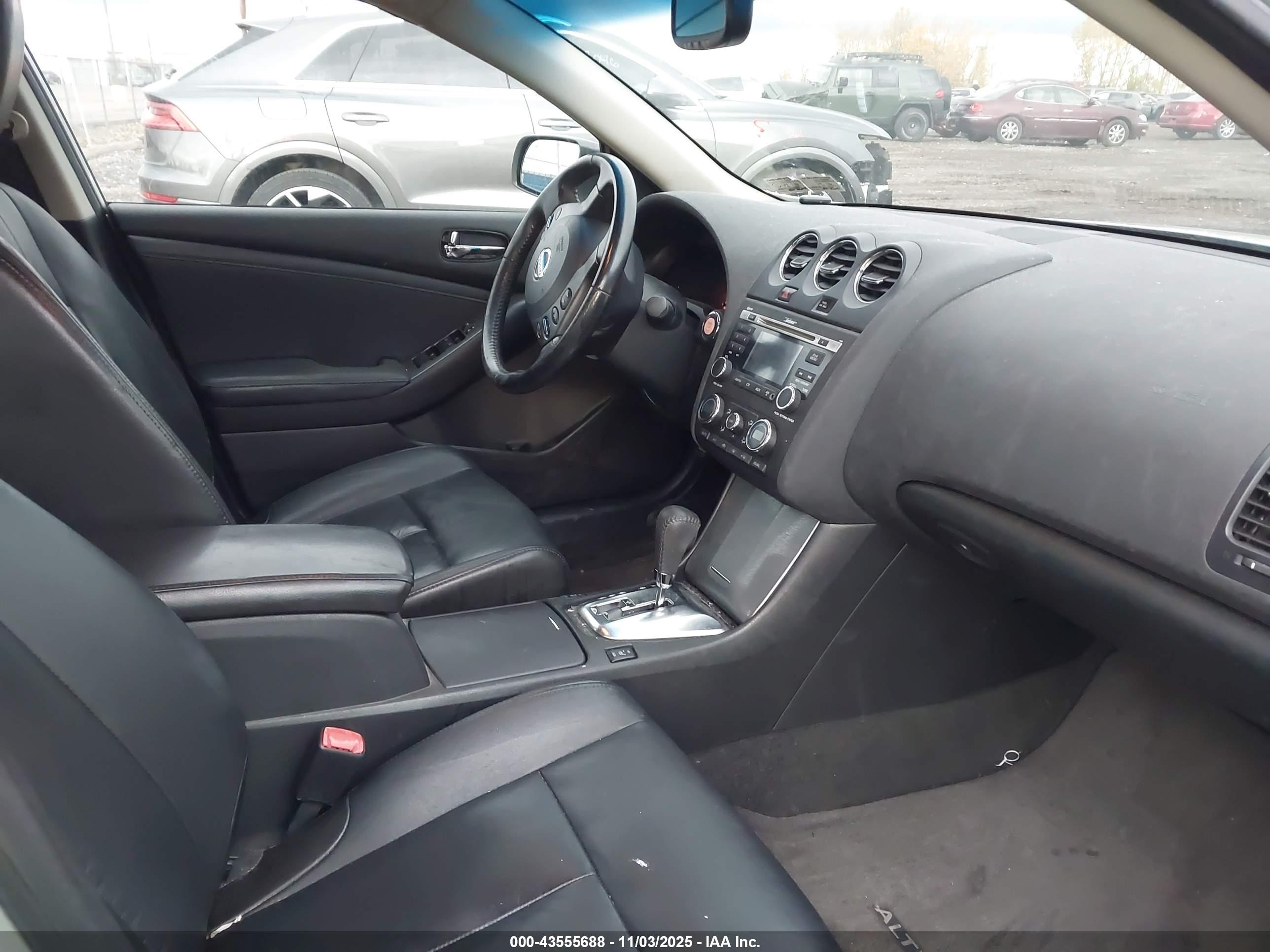 NISSAN ALTIMA image 5