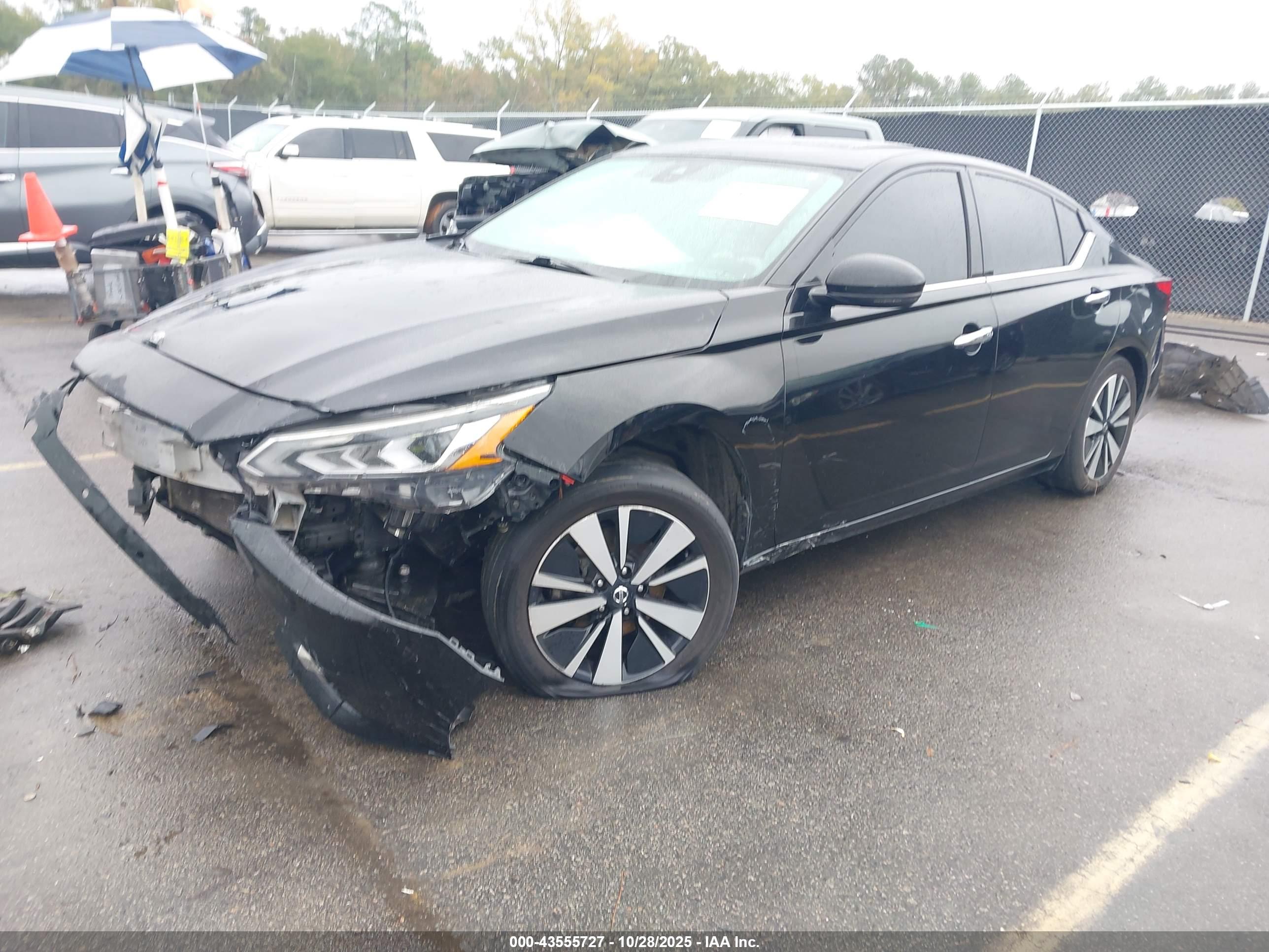 NISSAN ALTIMA image 2