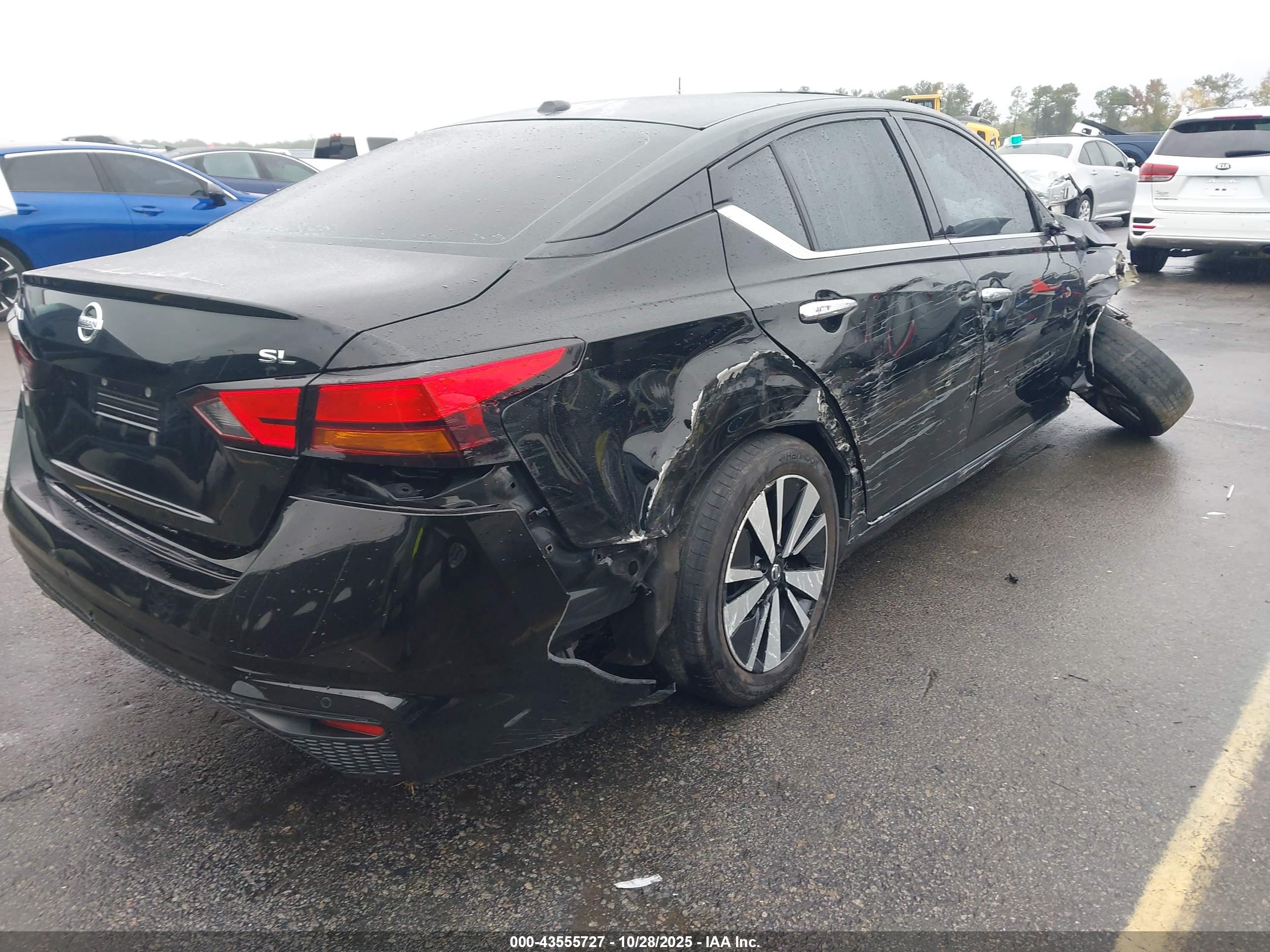 NISSAN ALTIMA image 4
