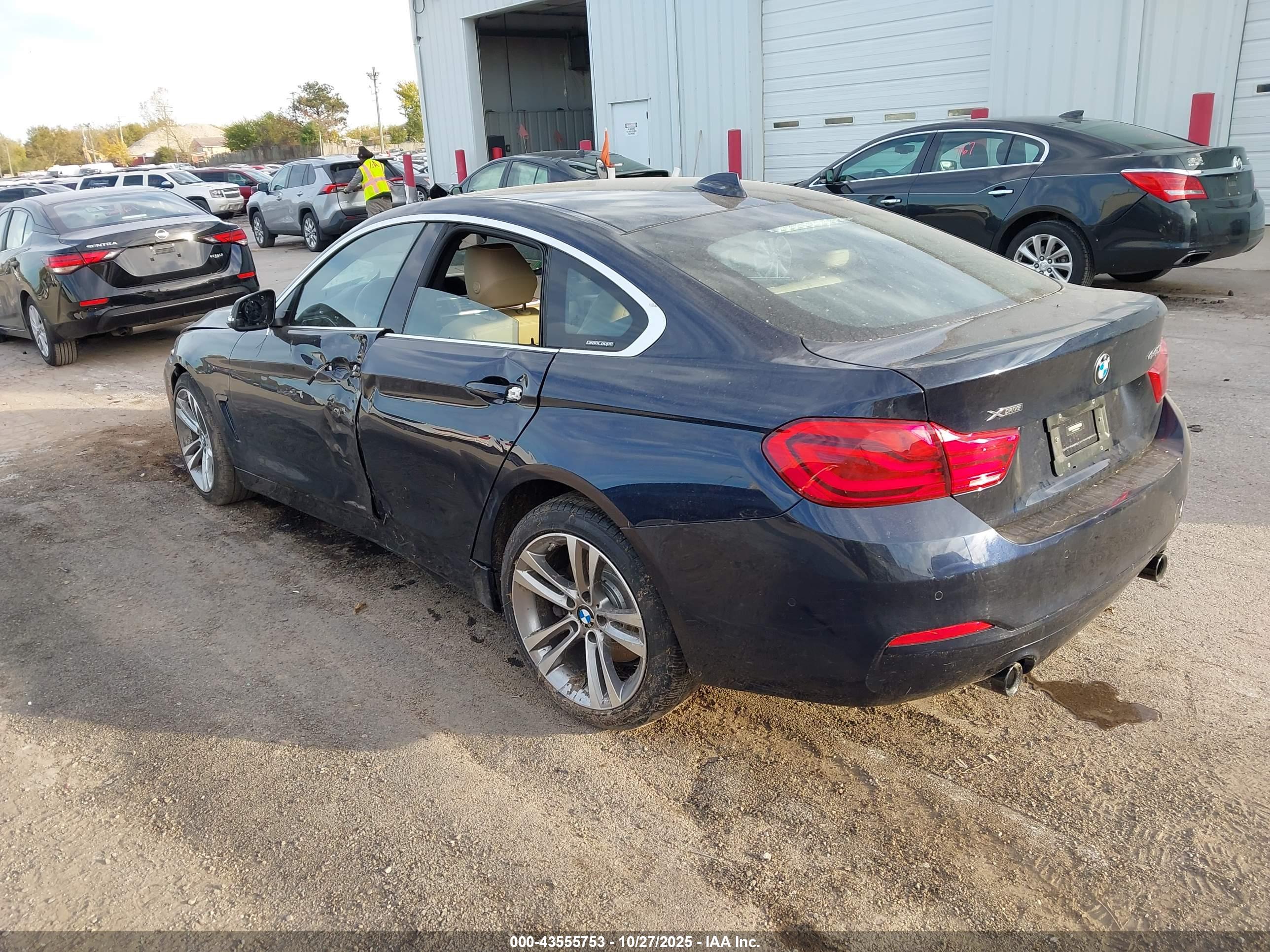 BMW 440I image 3