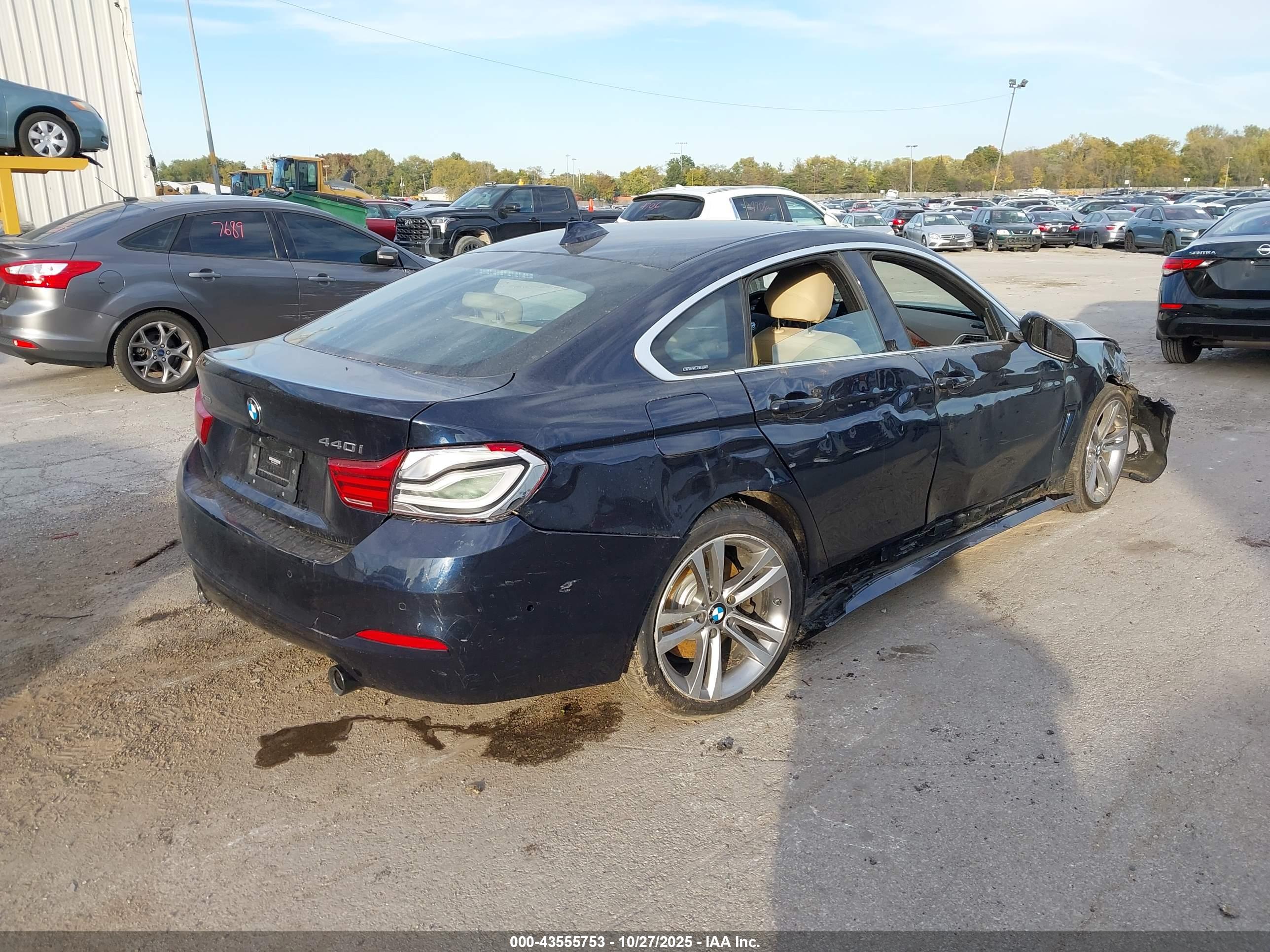 BMW 440I image 4