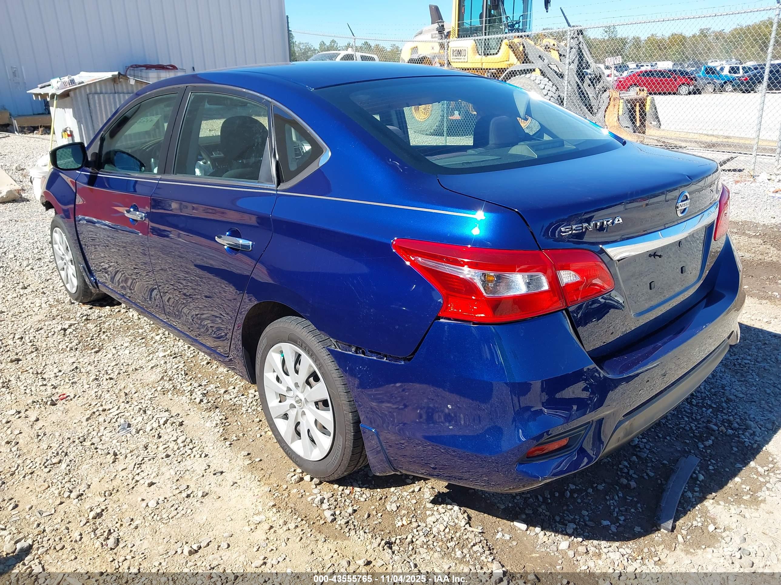 NISSAN SENTRA image 3