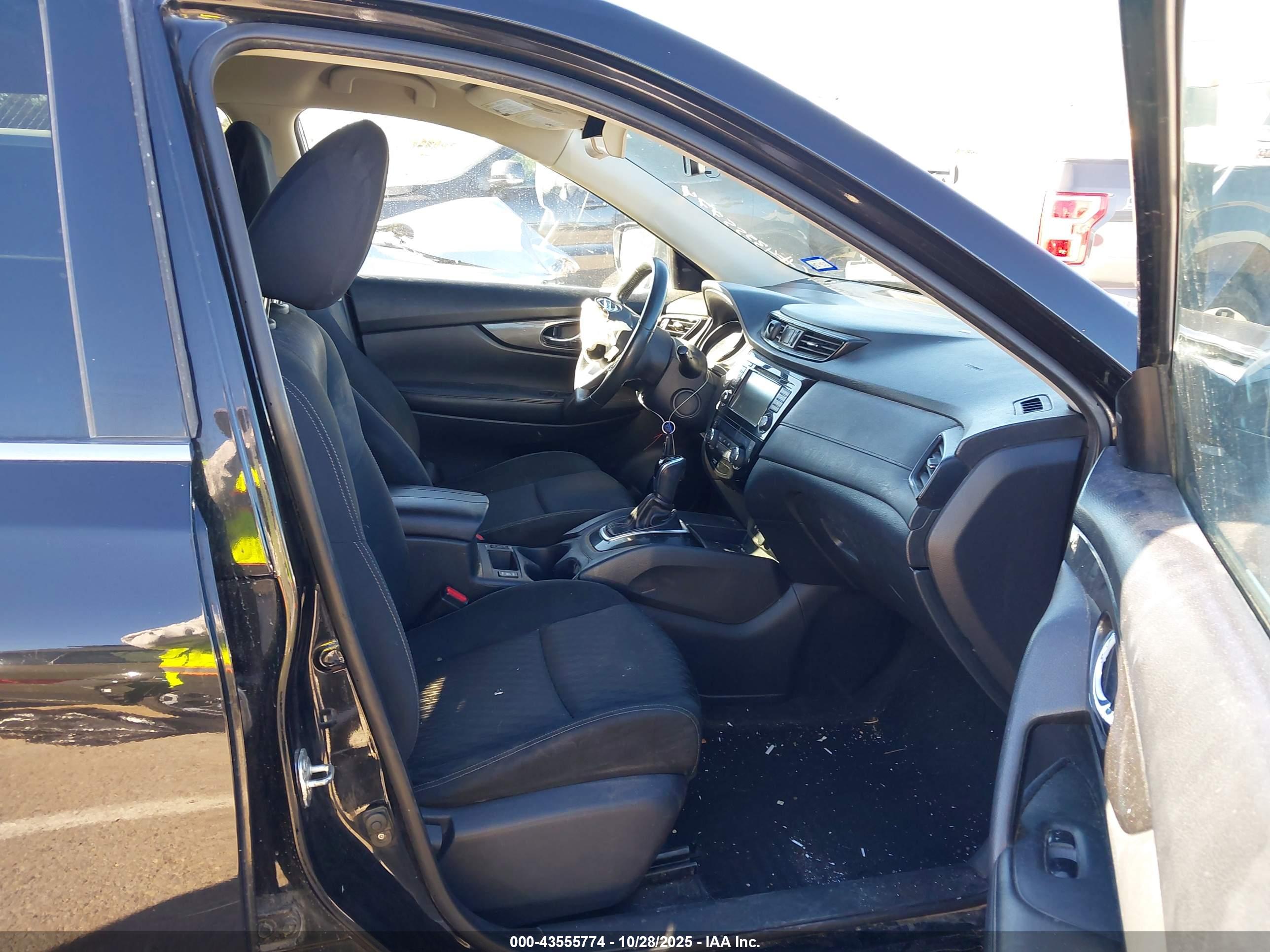 NISSAN ROGUE image 5