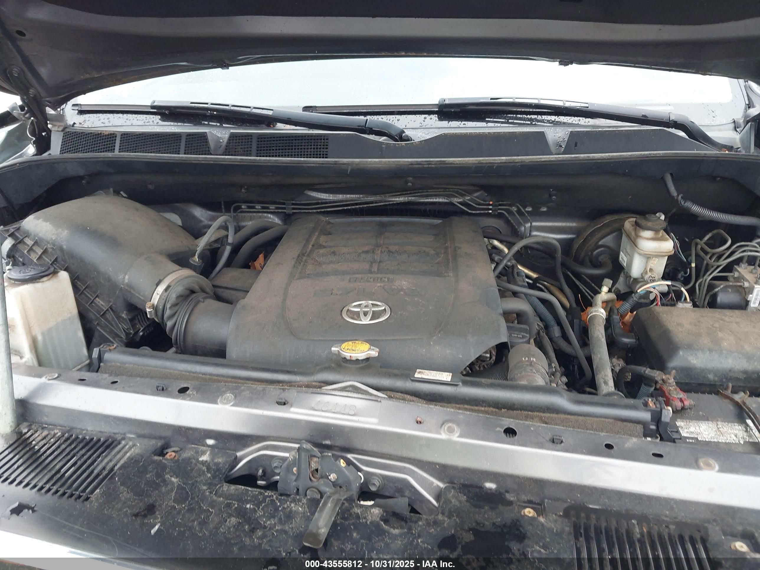 TOYOTA TUNDRA image 10