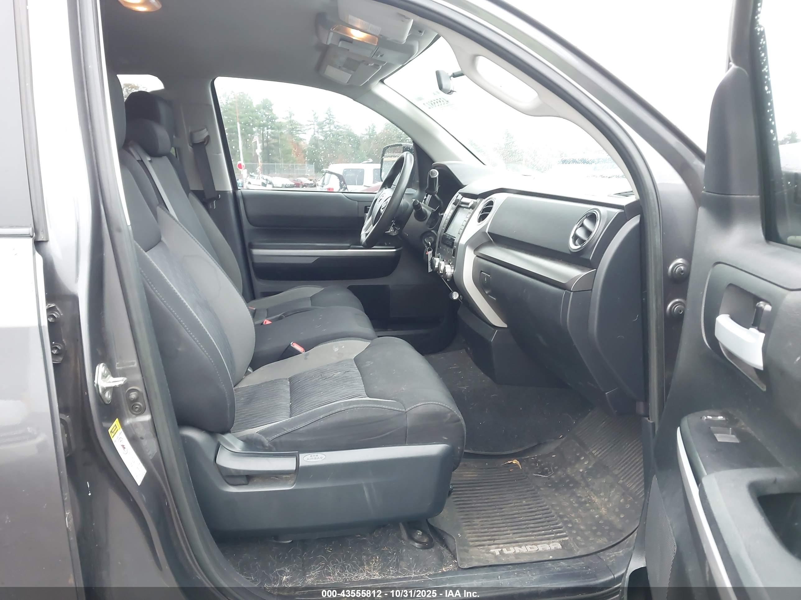 TOYOTA TUNDRA image 5