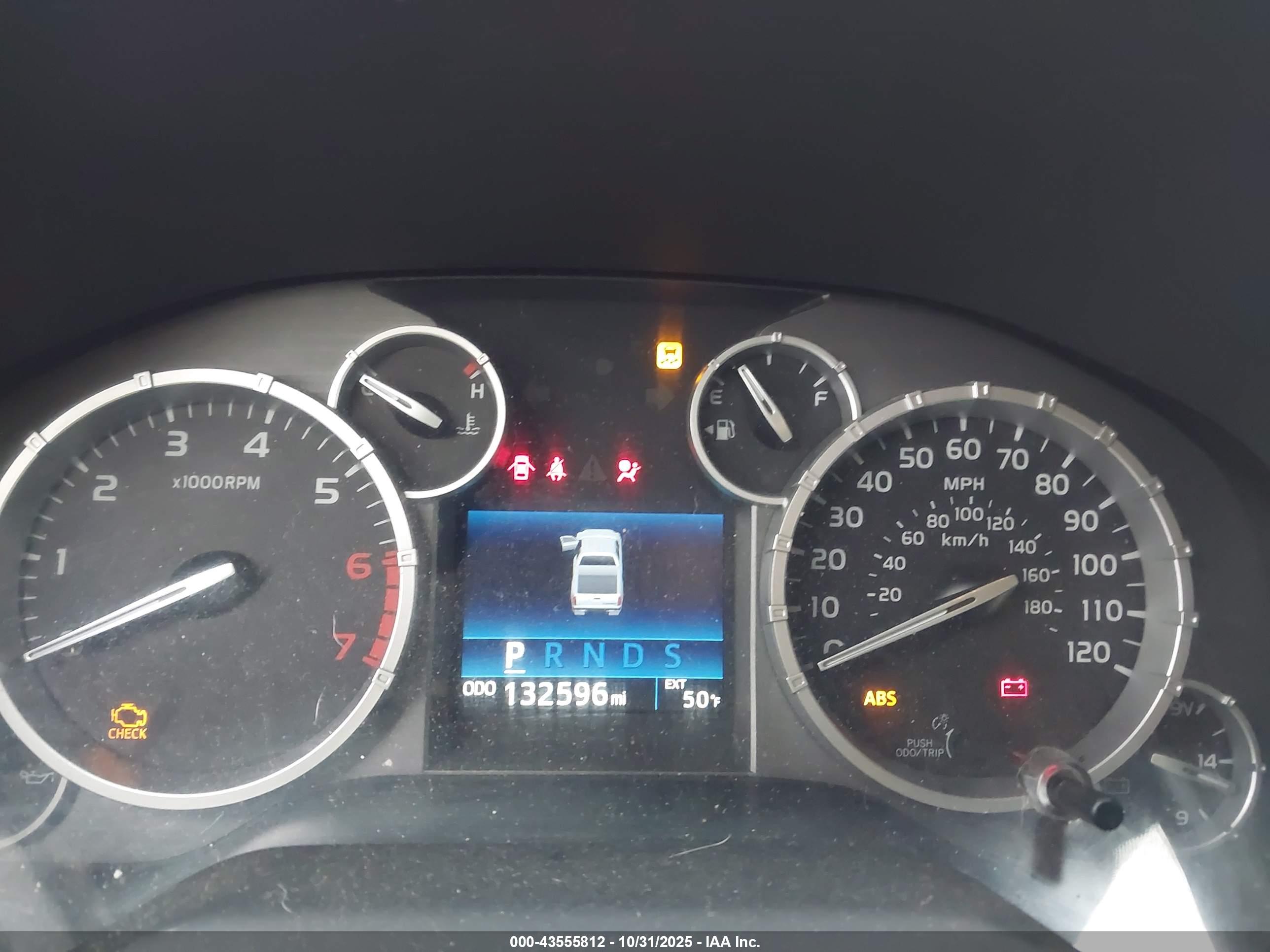 TOYOTA TUNDRA image 7