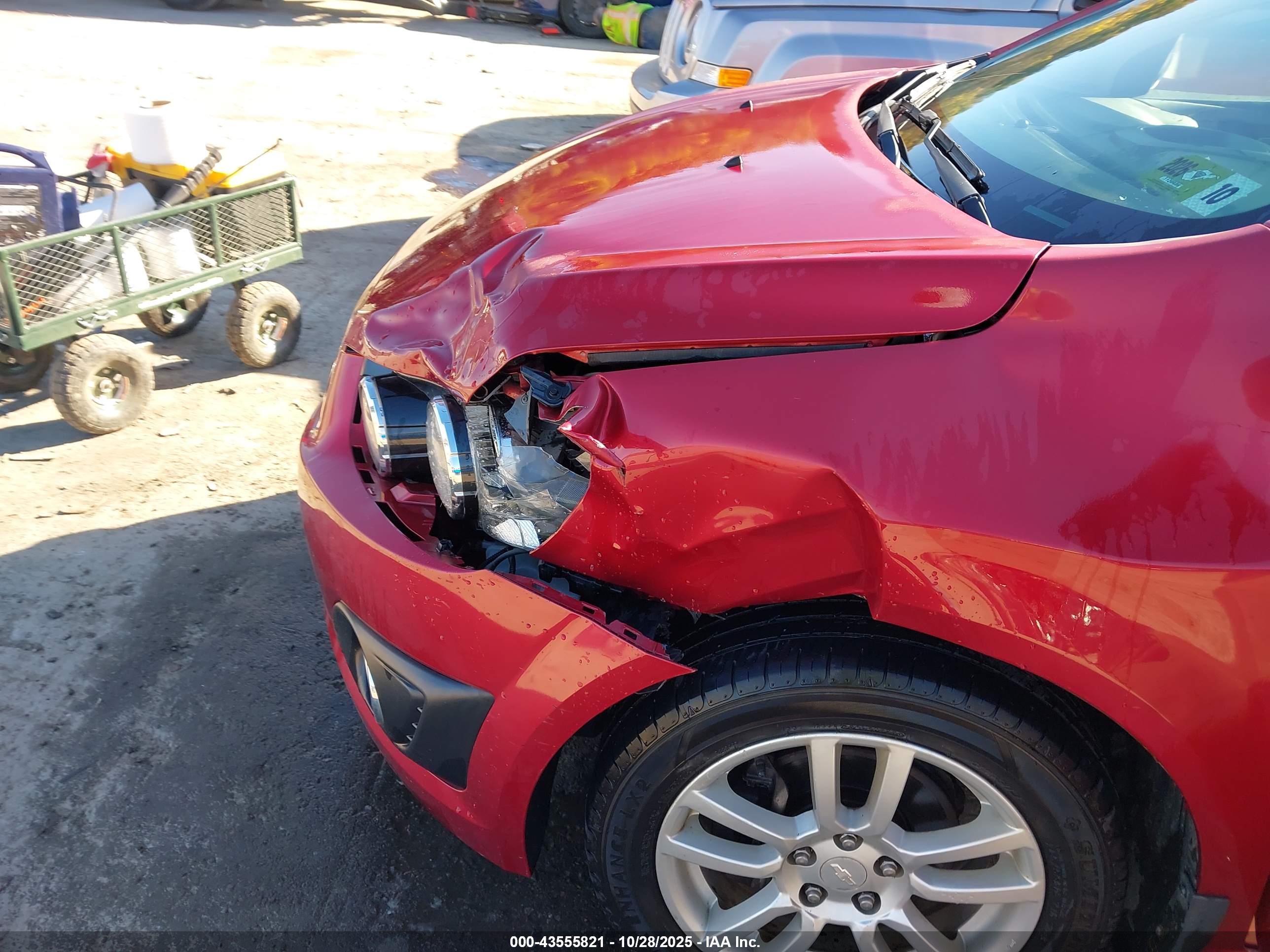 CHEVROLET SONIC image 6