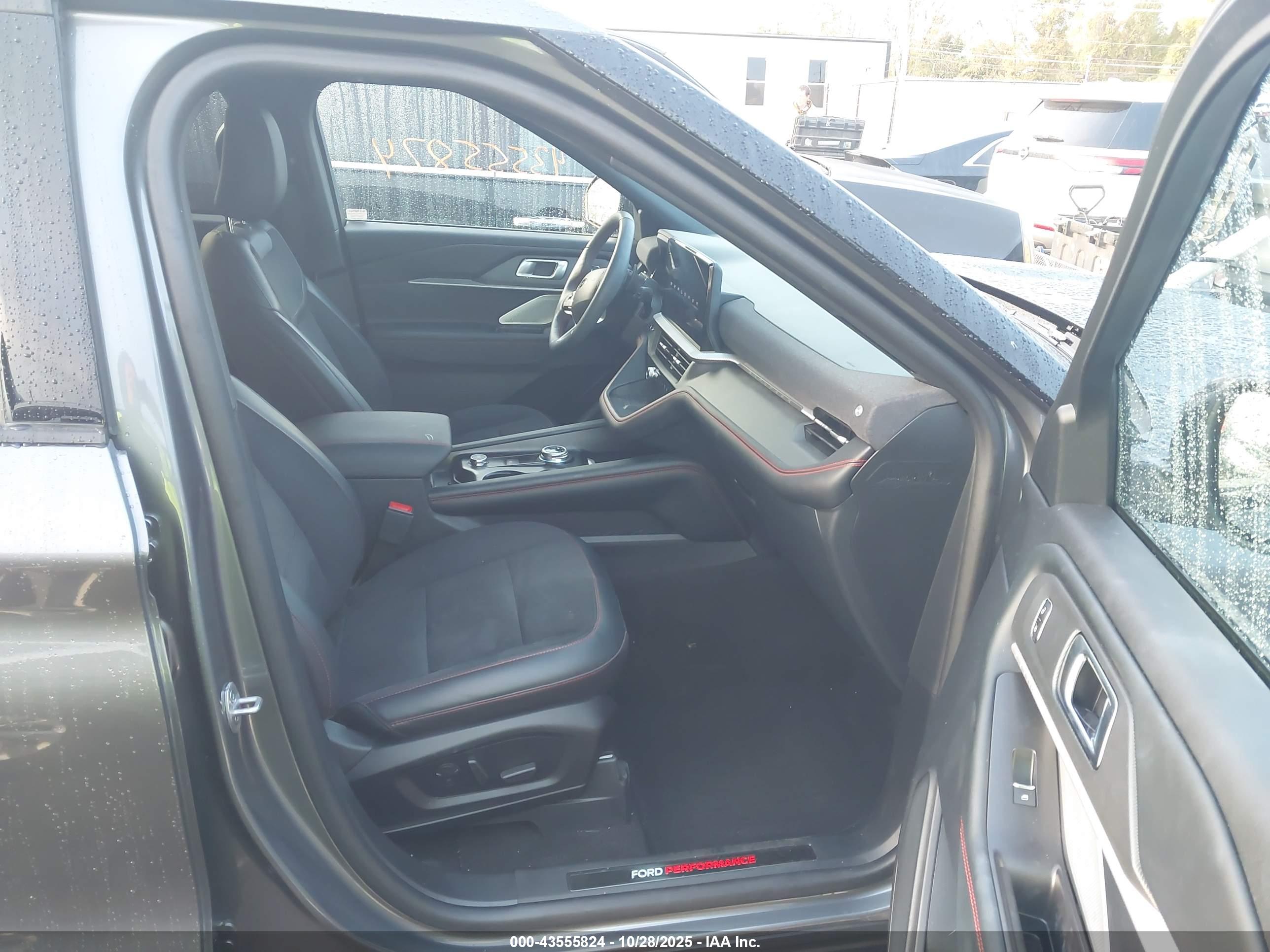 FORD EXPLORER image 5