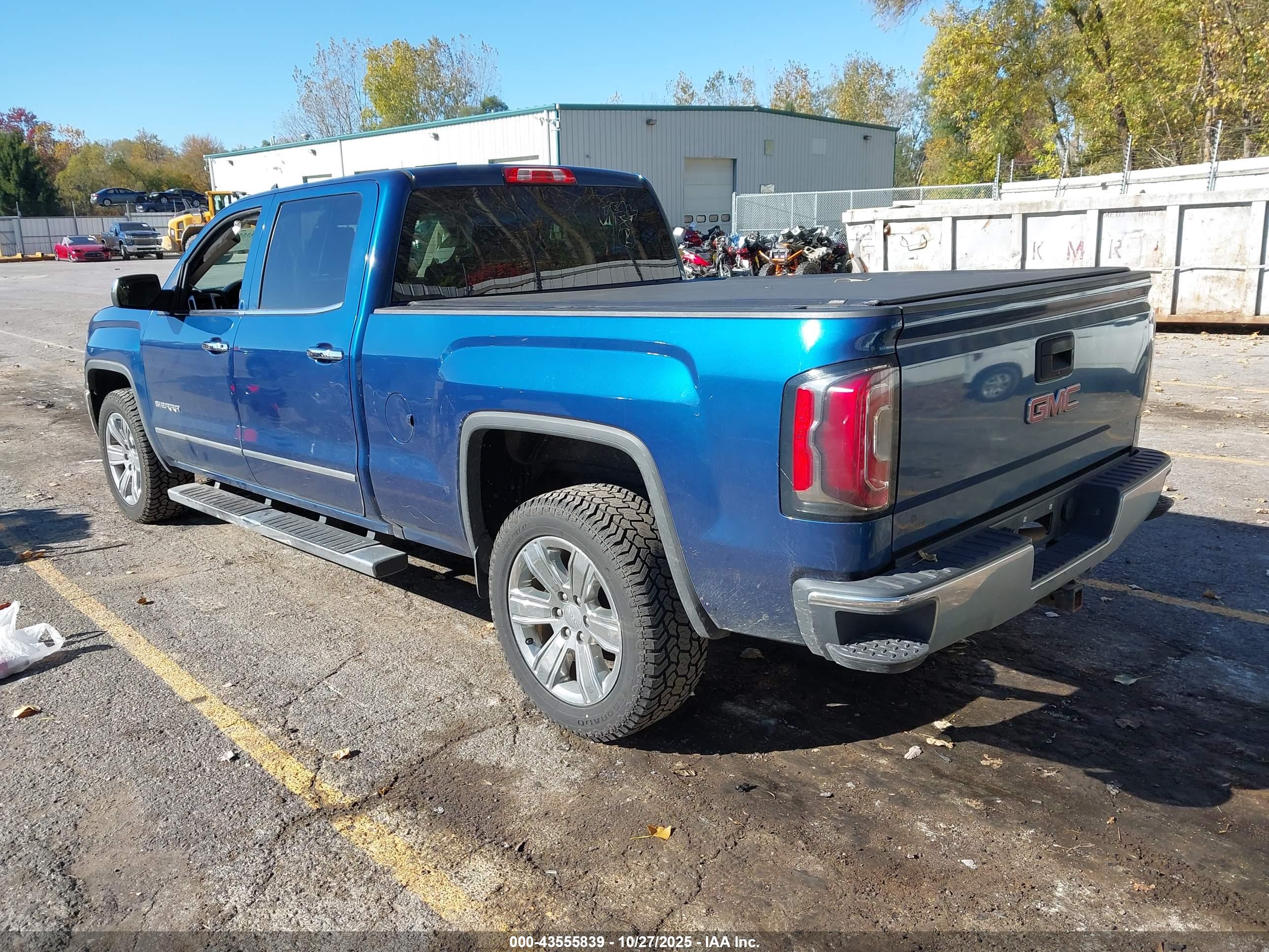 GMC SIERRA image 3