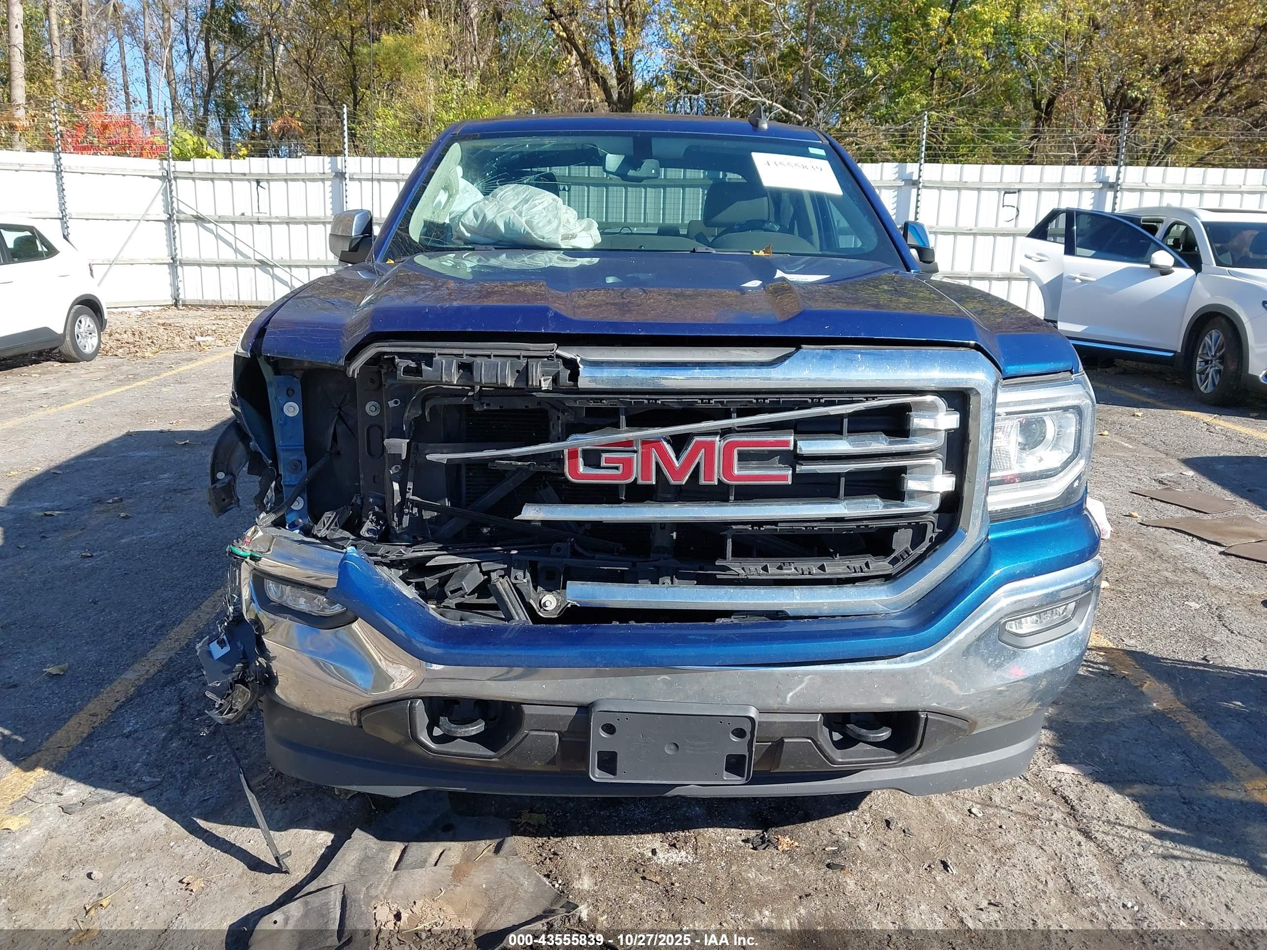 GMC SIERRA image 6