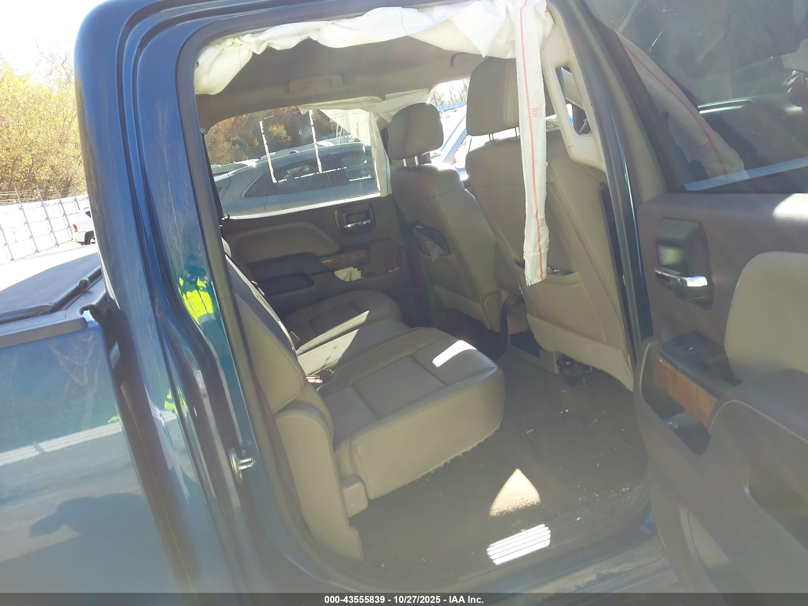 GMC SIERRA image 8