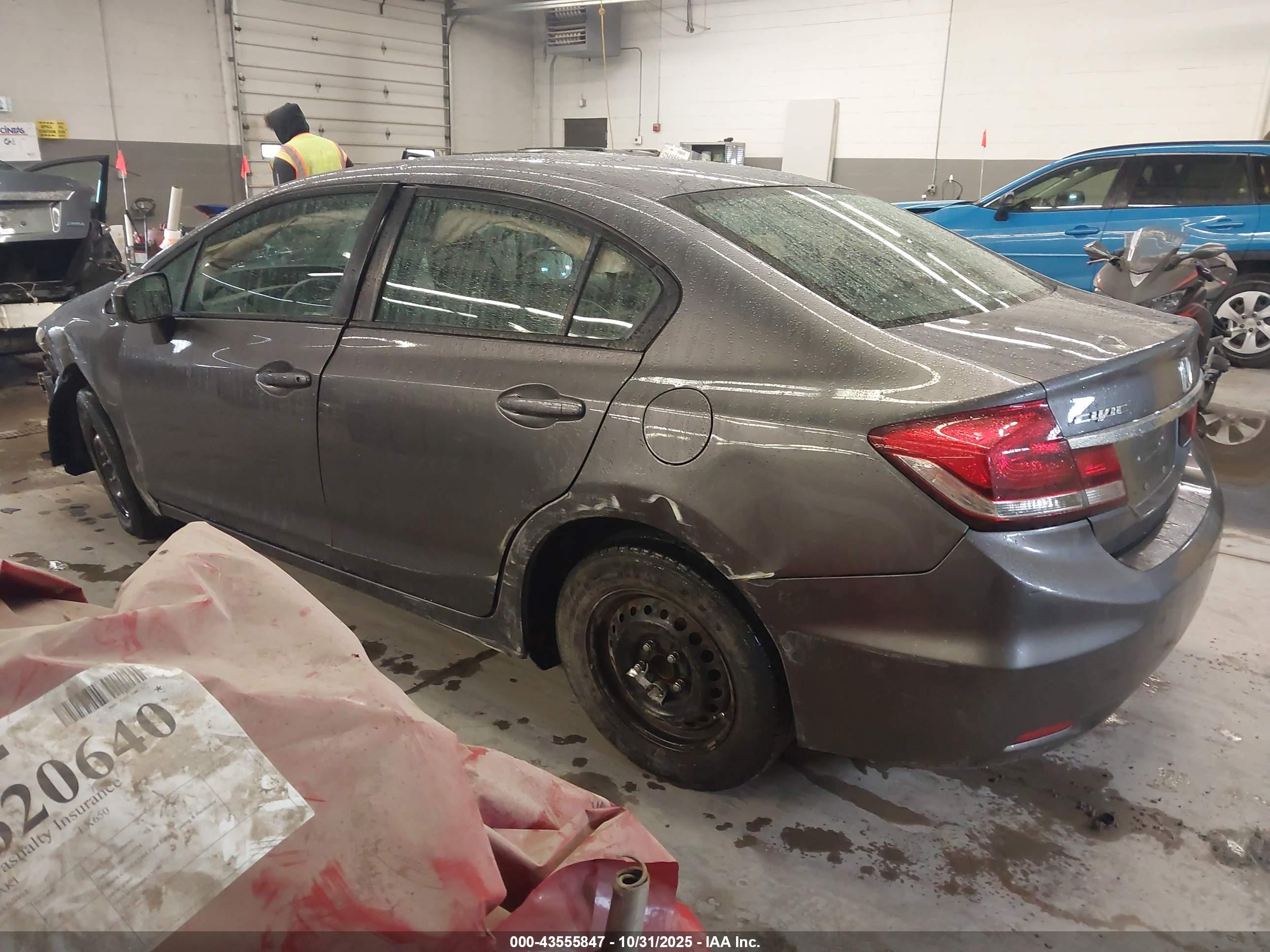 HONDA CIVIC image 3
