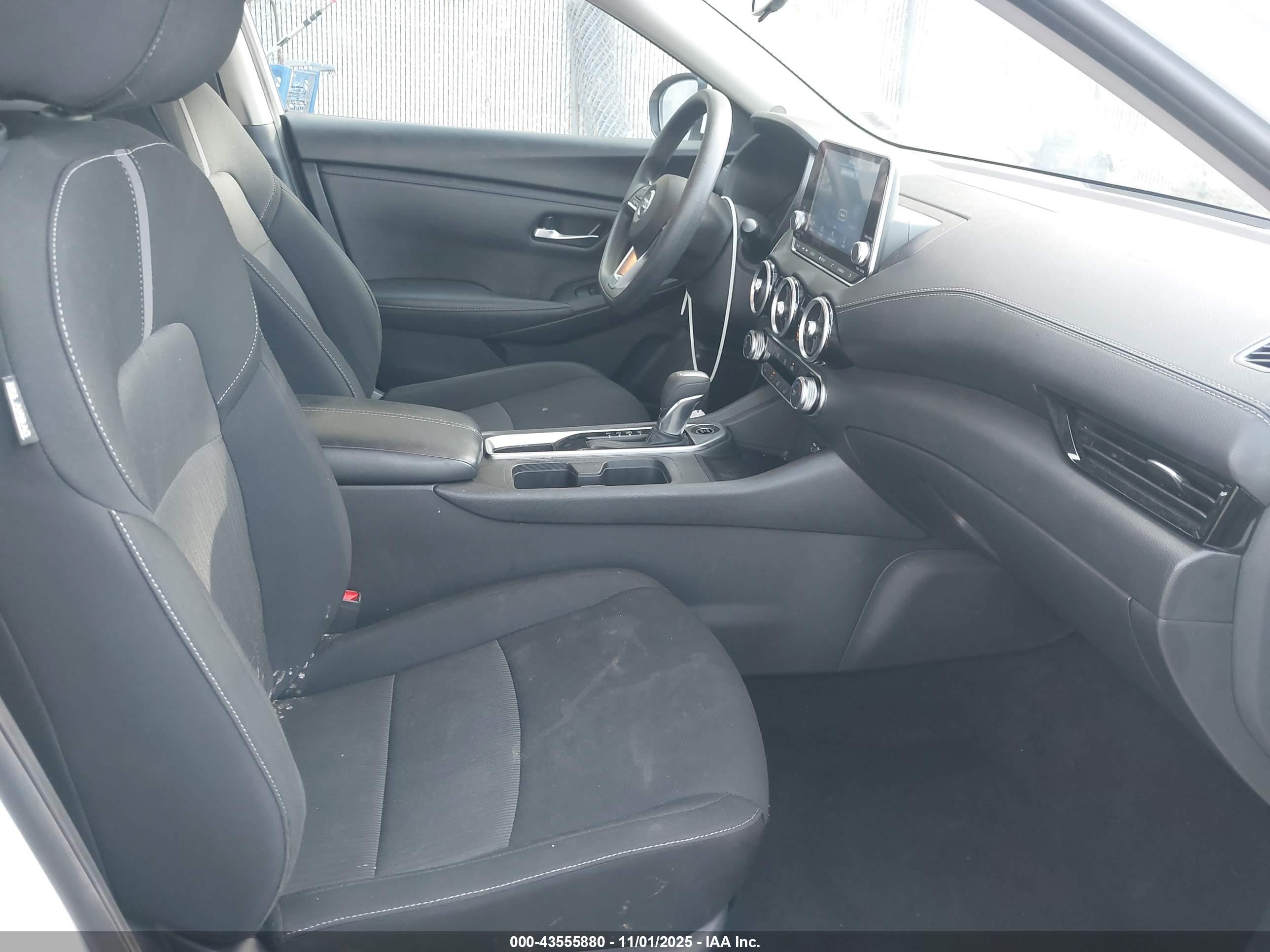 NISSAN SENTRA image 5