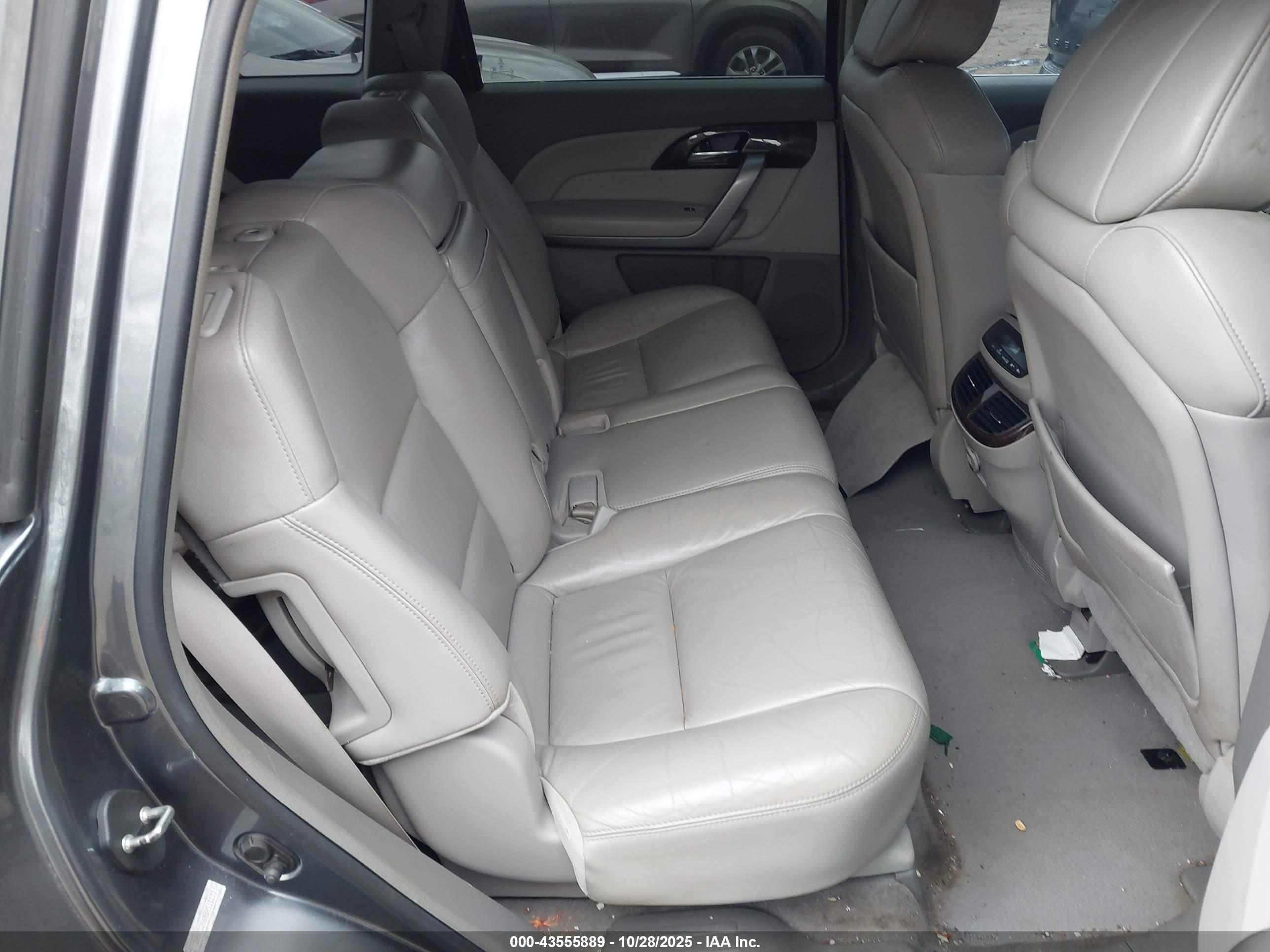 ACURA MDX image 8