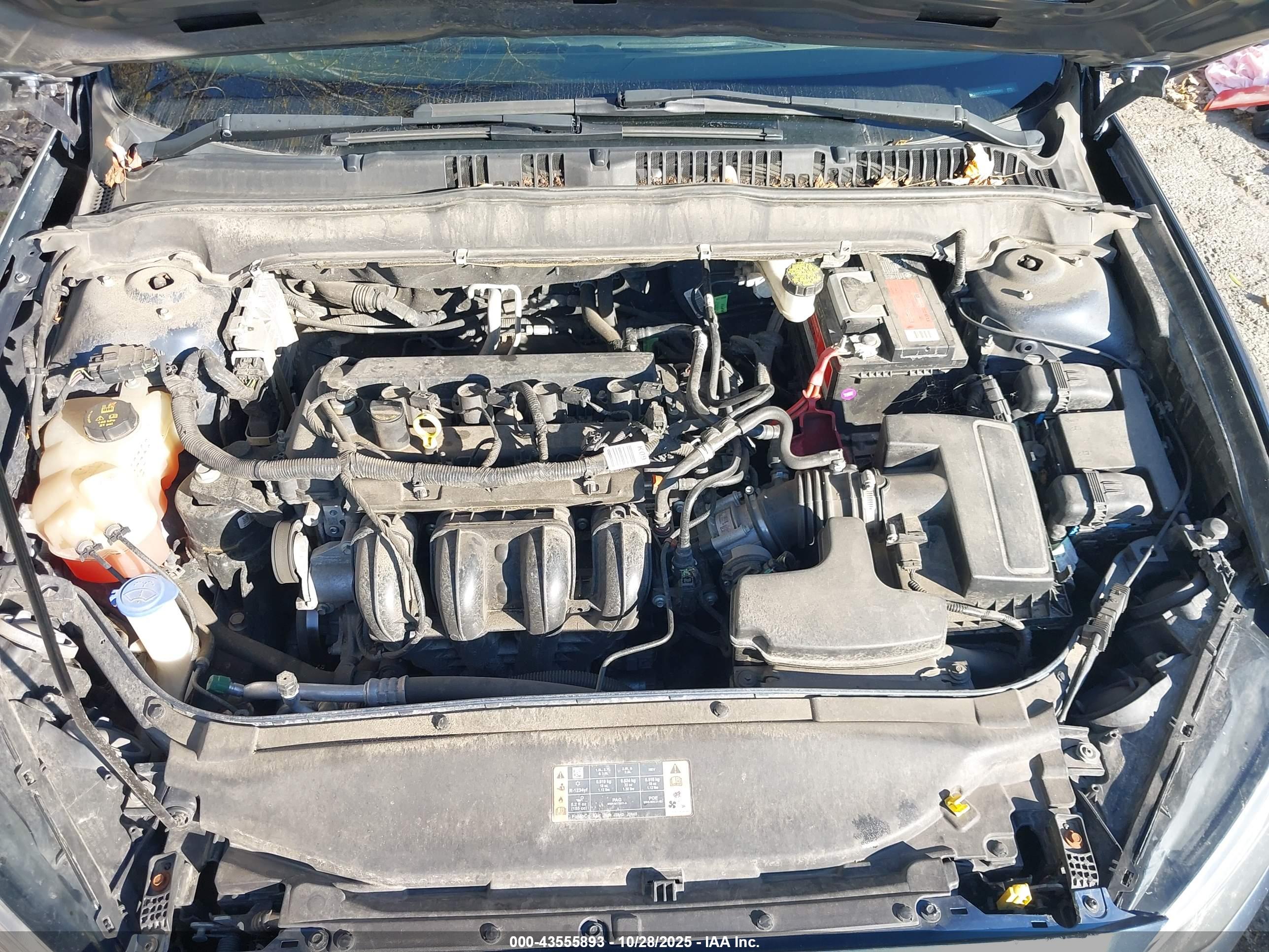 FORD FUSION image 10