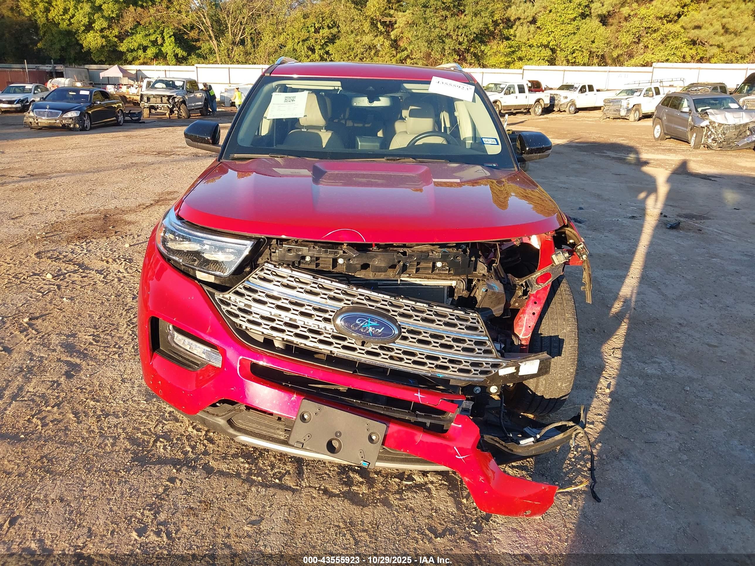 FORD EXPLORER image 6