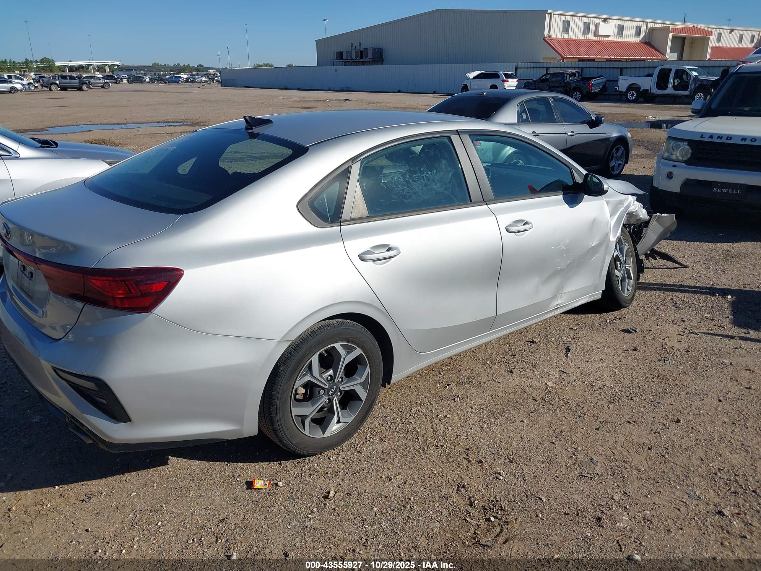 KIA FORTE image 4