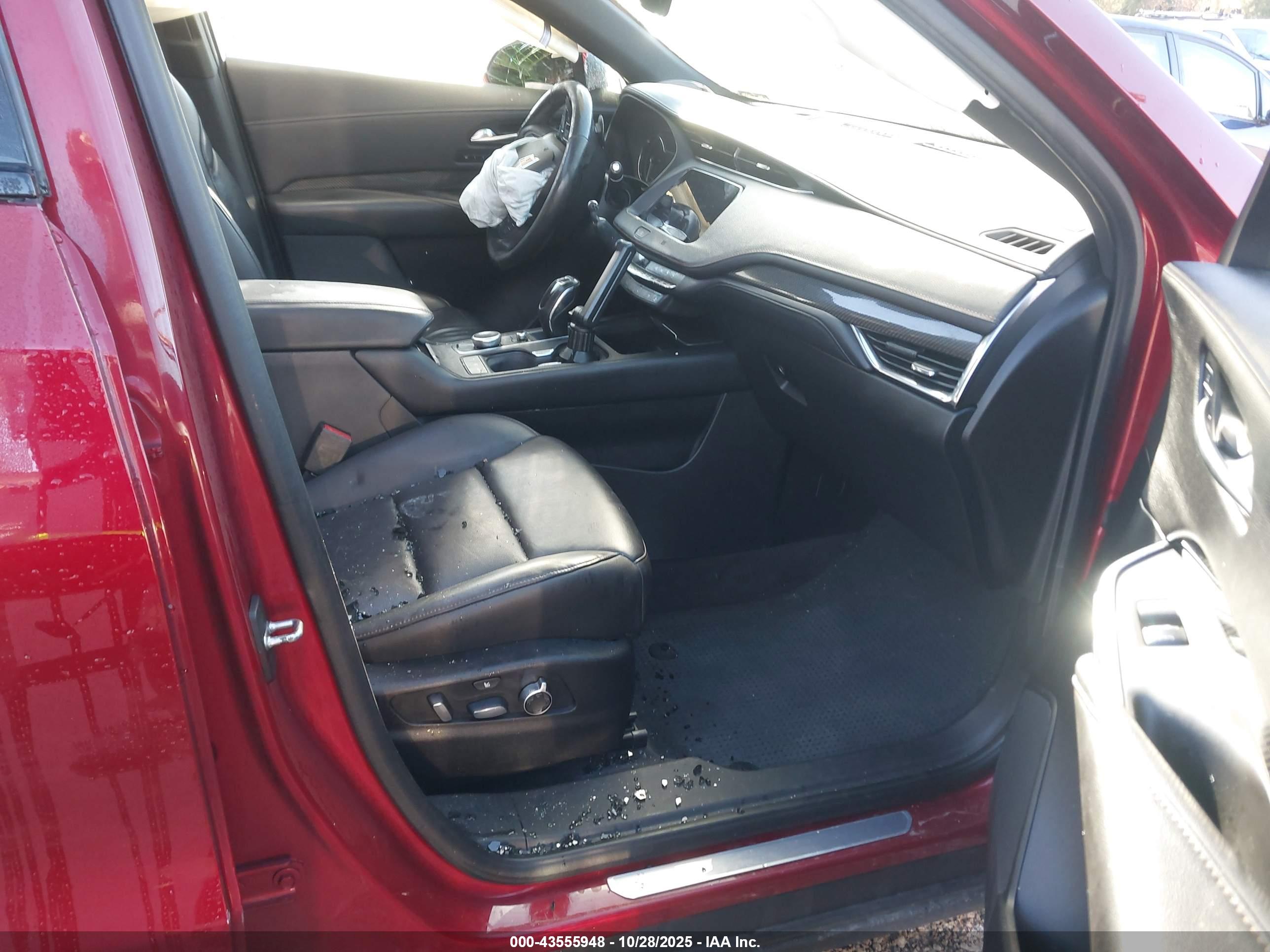 CADILLAC XT4 image 5