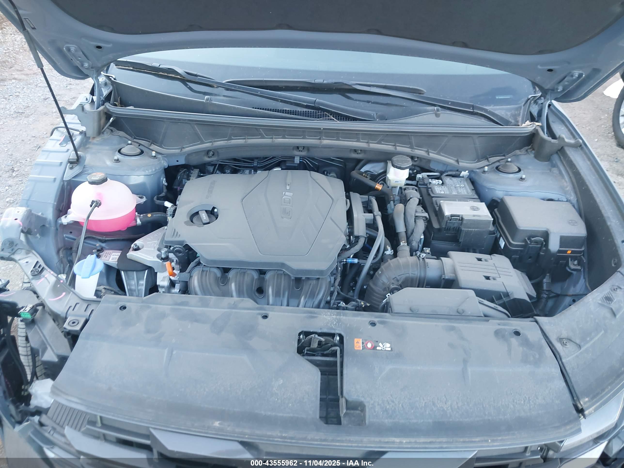 HYUNDAI TUCSON image 10