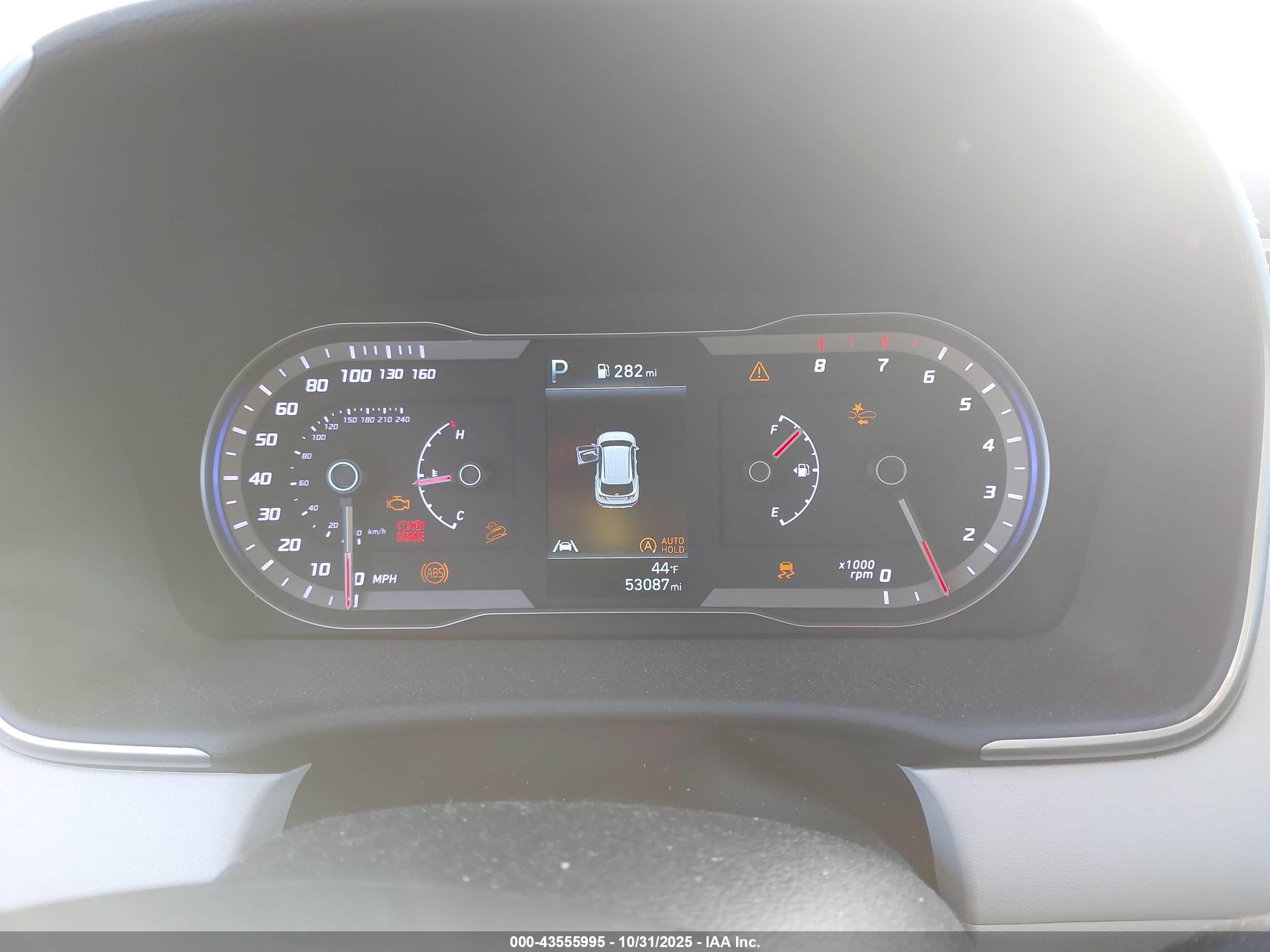 HYUNDAI TUCSON image 7