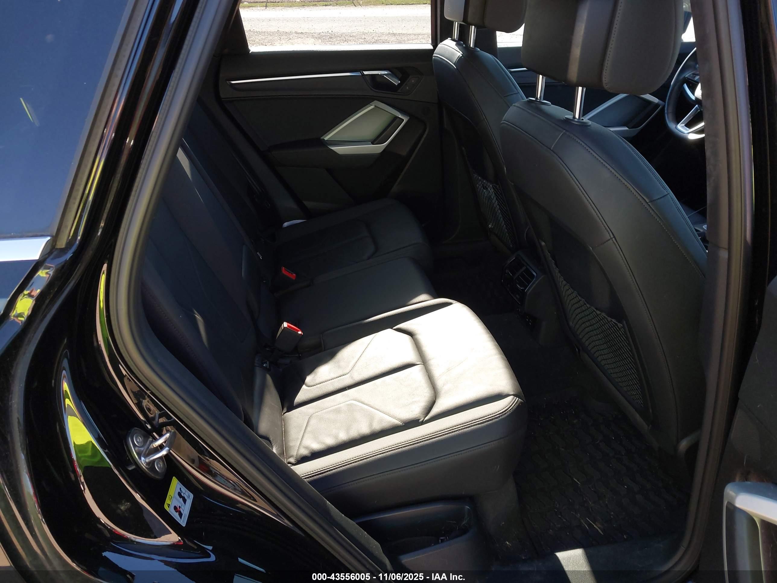 AUDI Q3 image 8