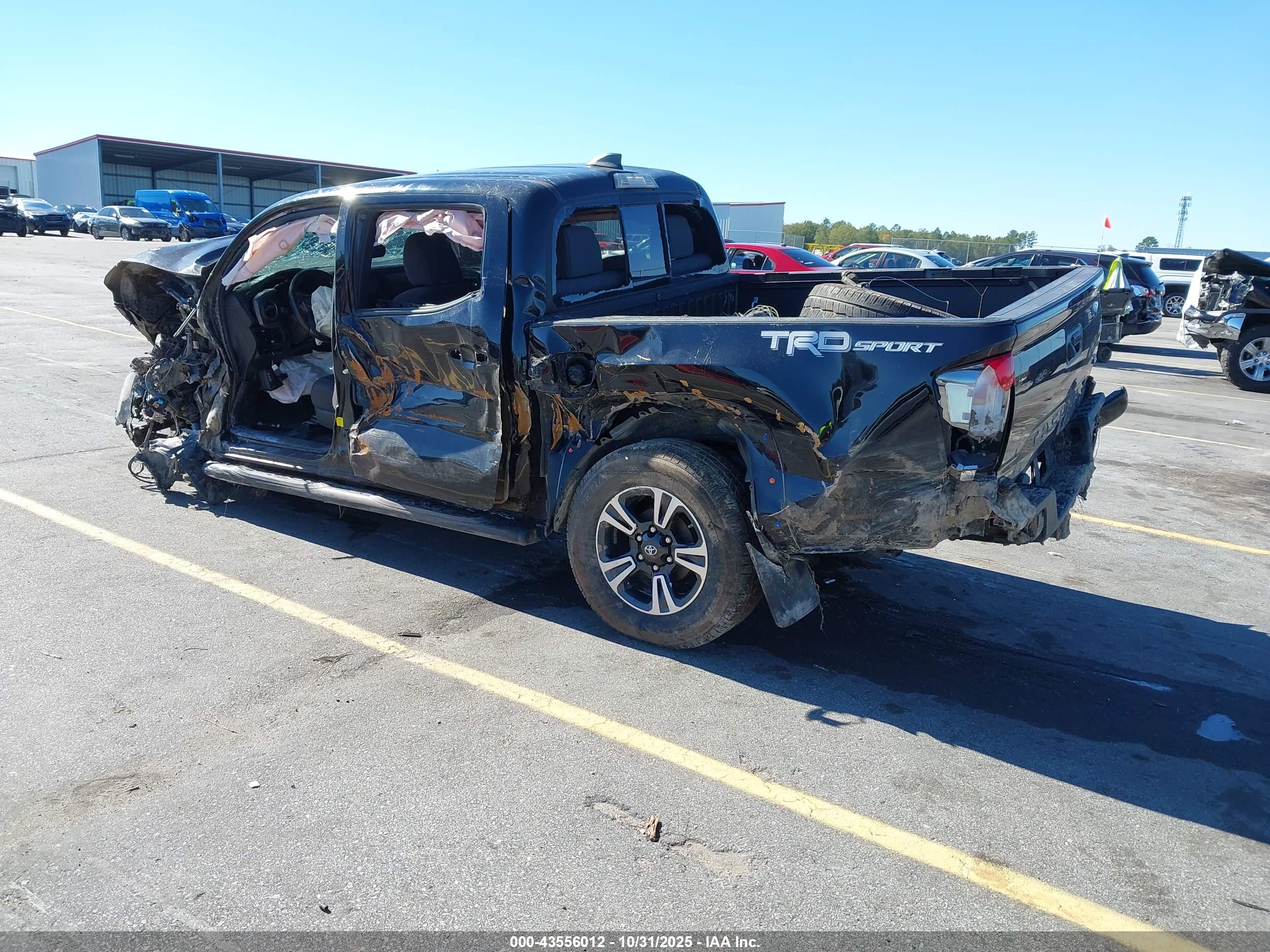 TOYOTA TACOMA image 3