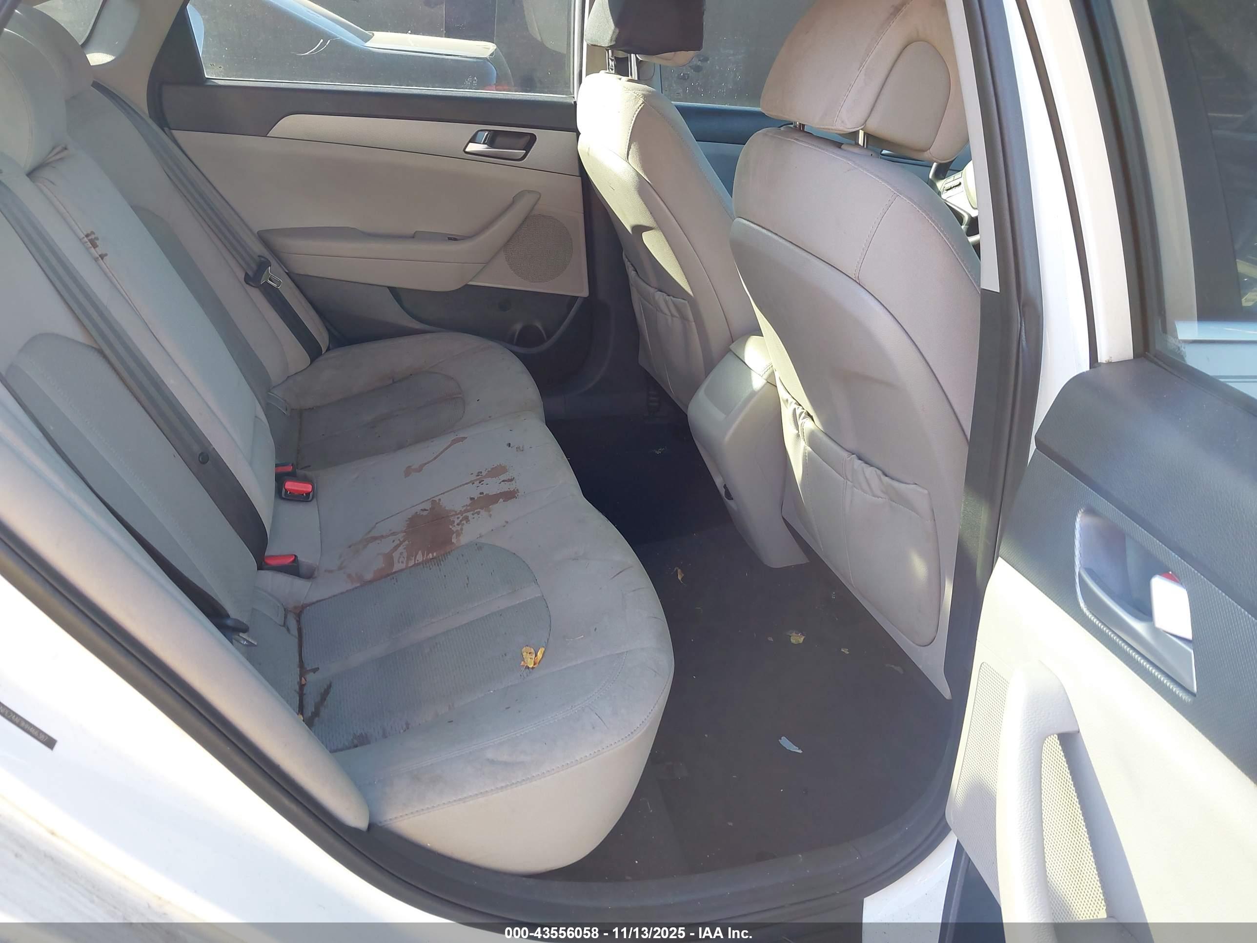 HYUNDAI SONATA image 8