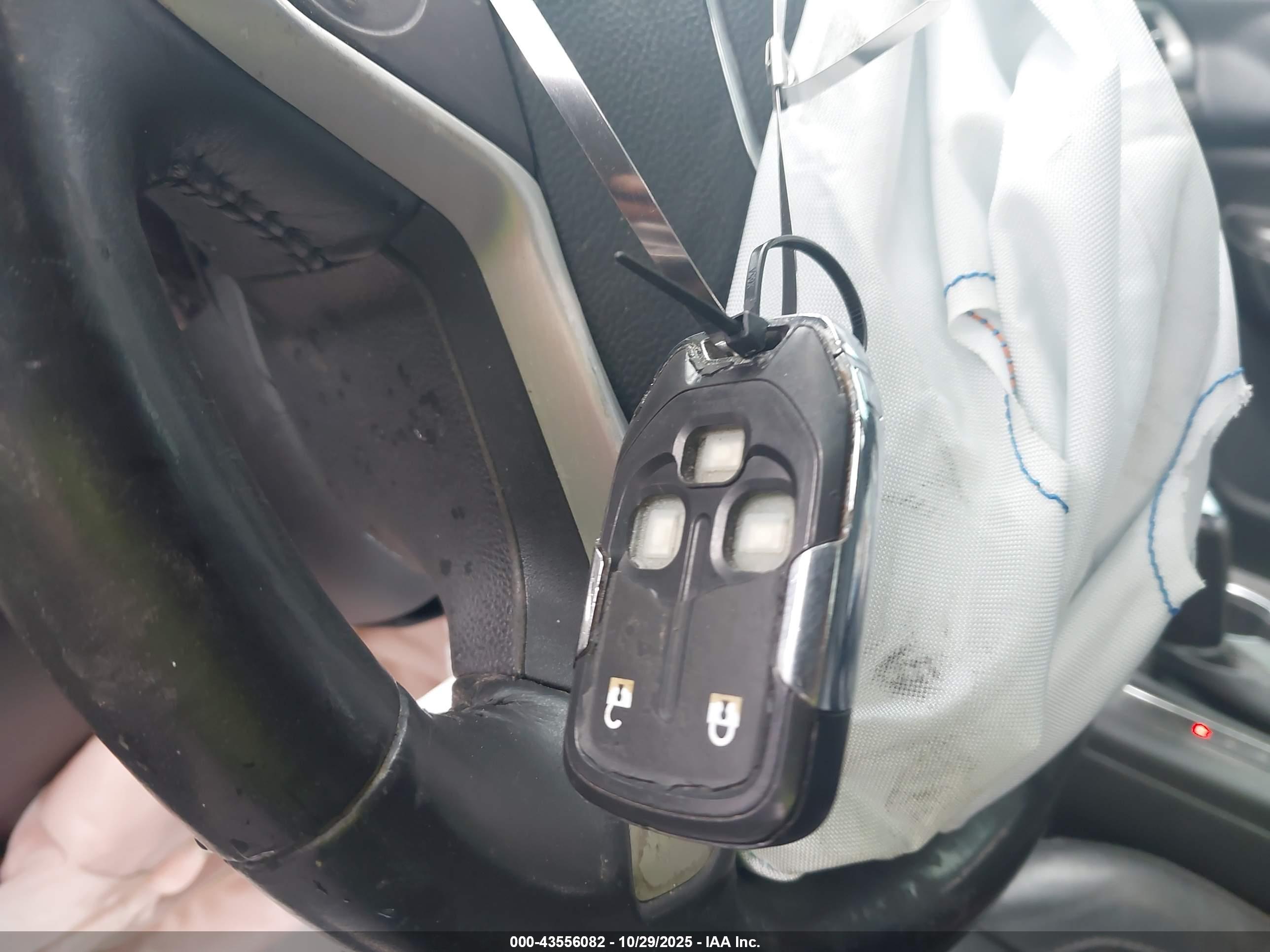 GMC ACADIA image 11