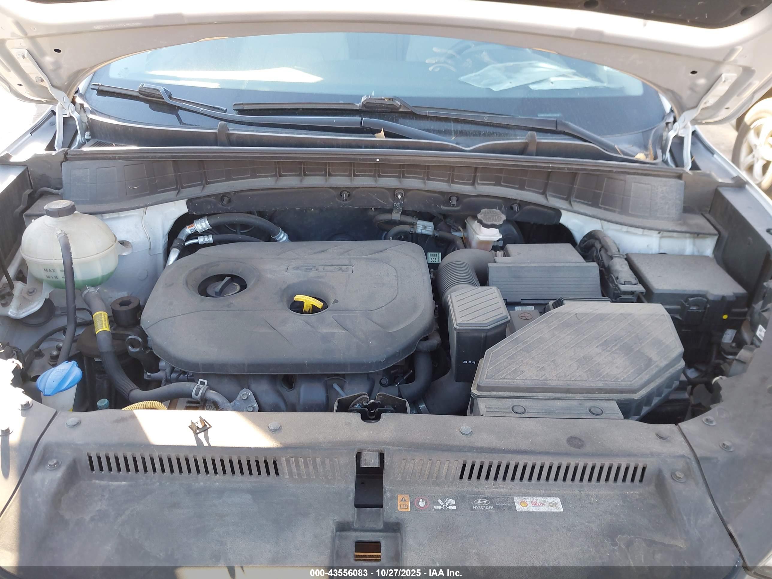 HYUNDAI TUCSON image 10