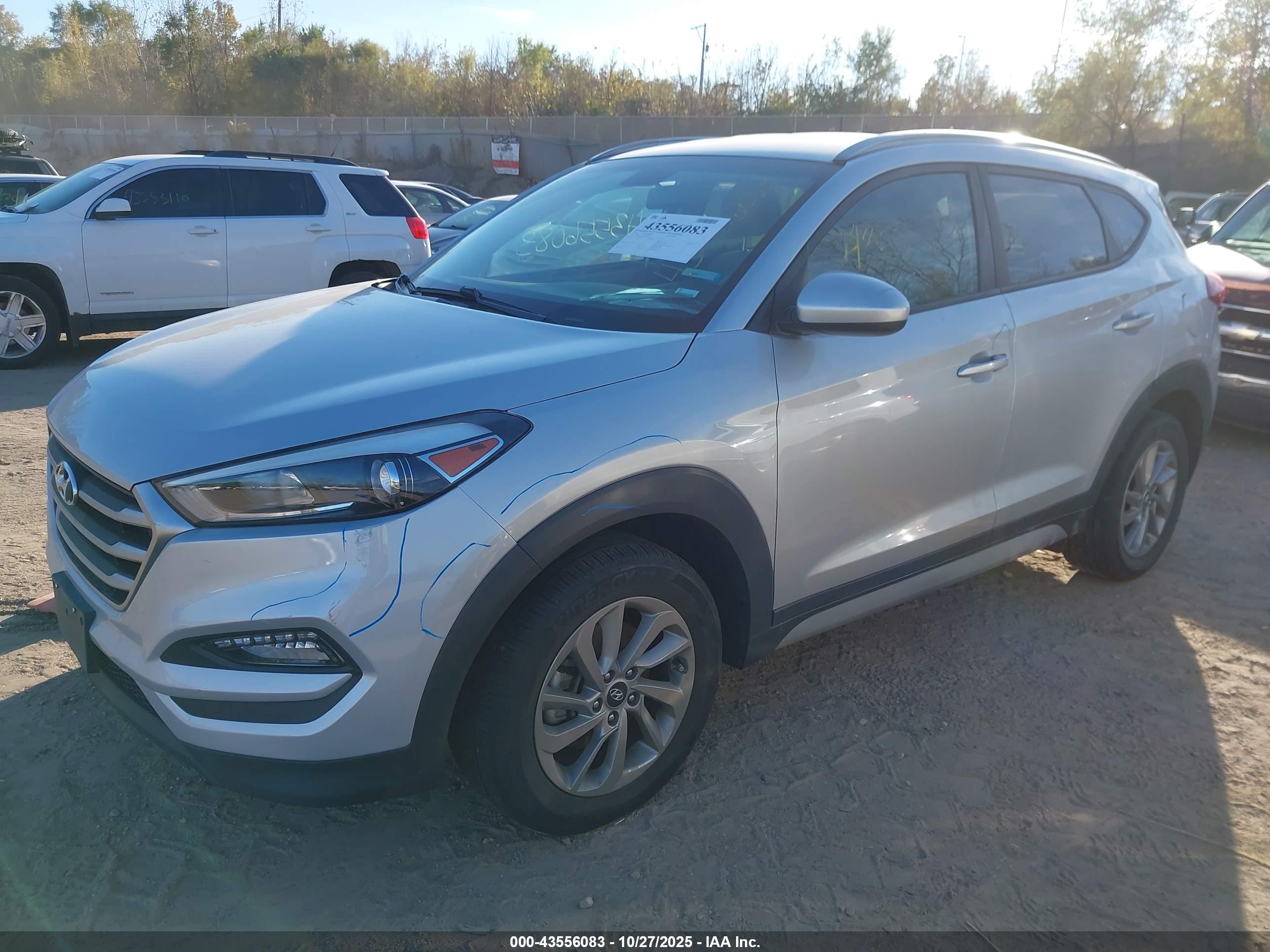 HYUNDAI TUCSON image 2