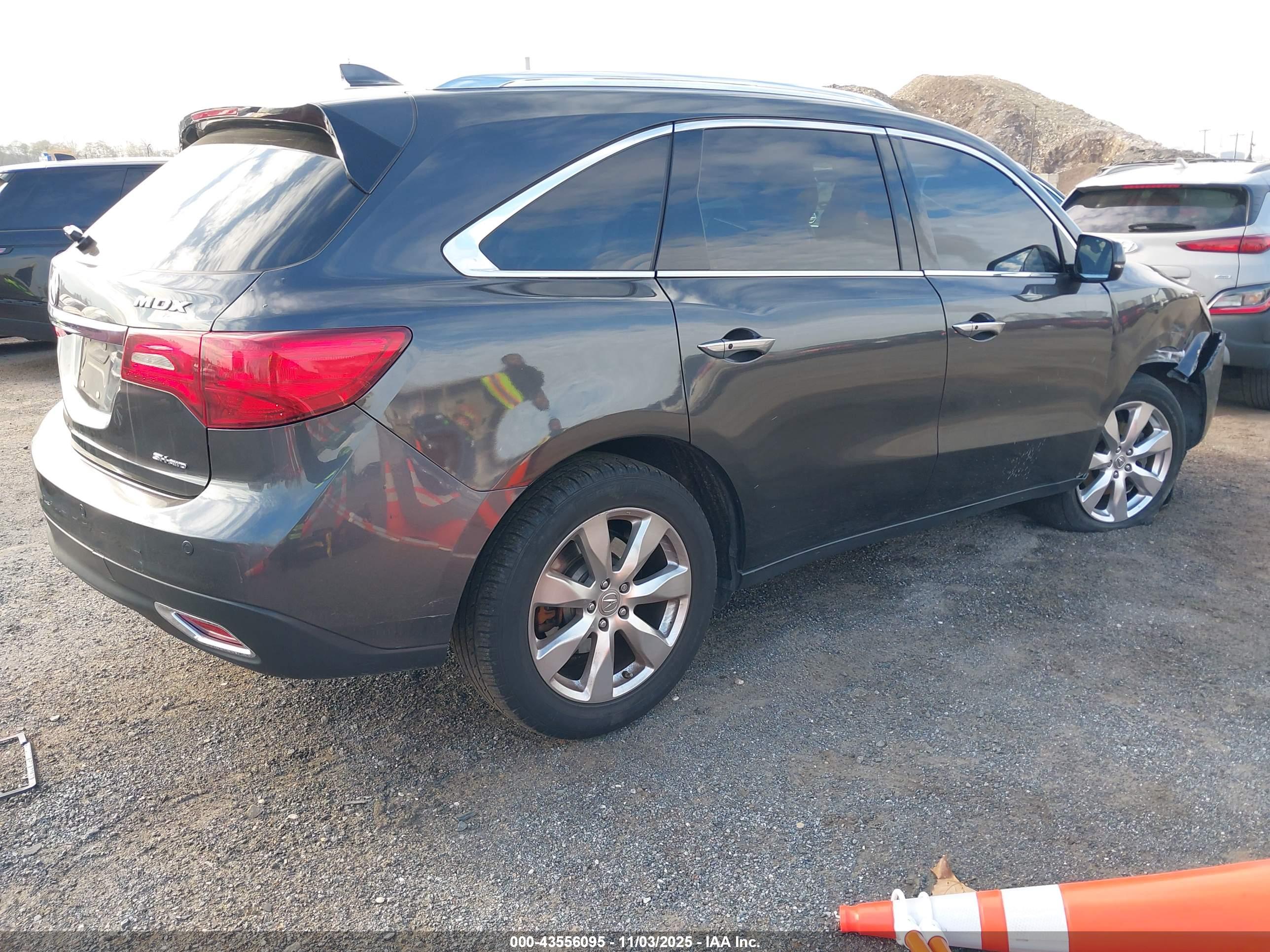 ACURA MDX image 4