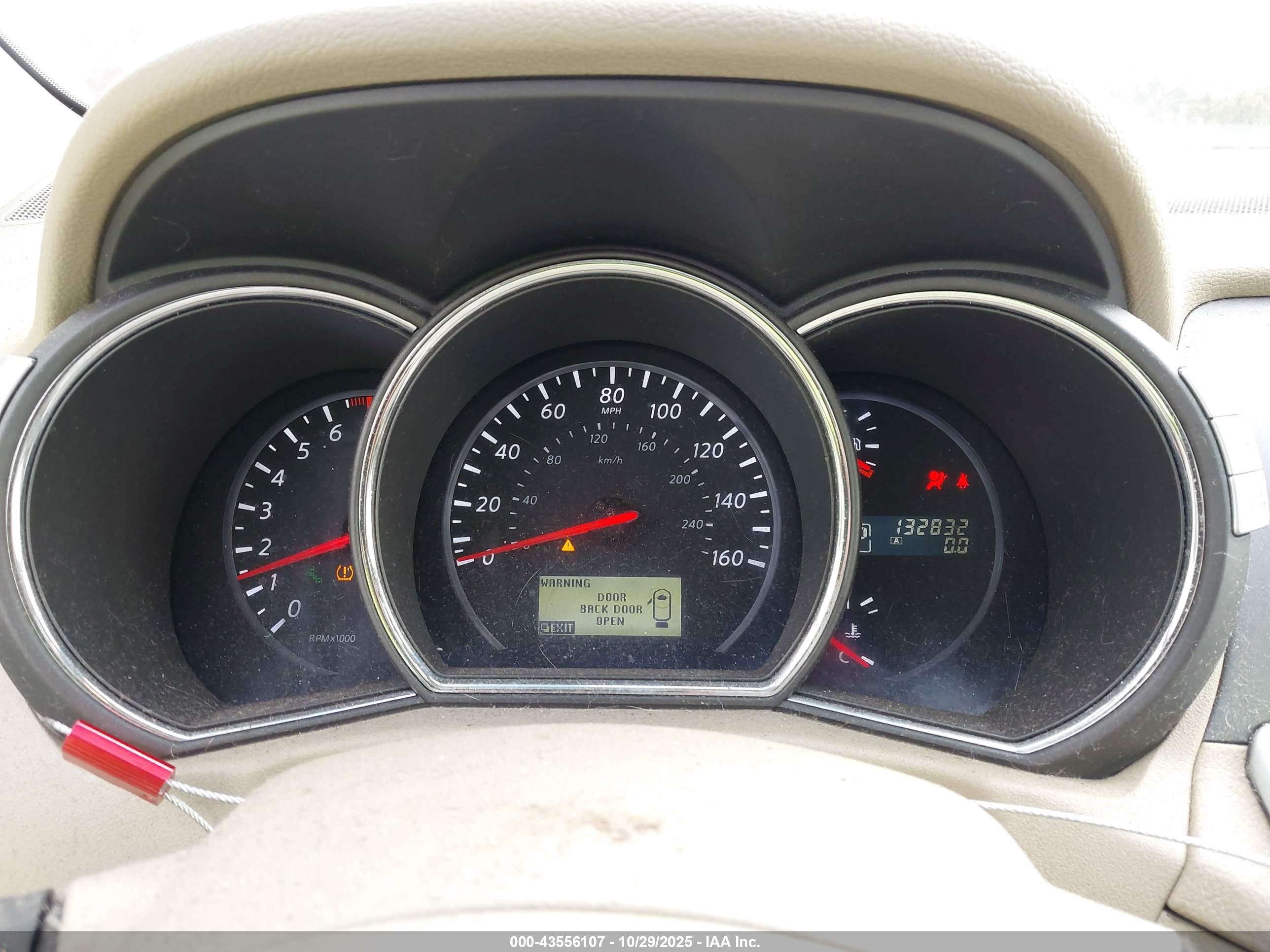 NISSAN MURANO image 7