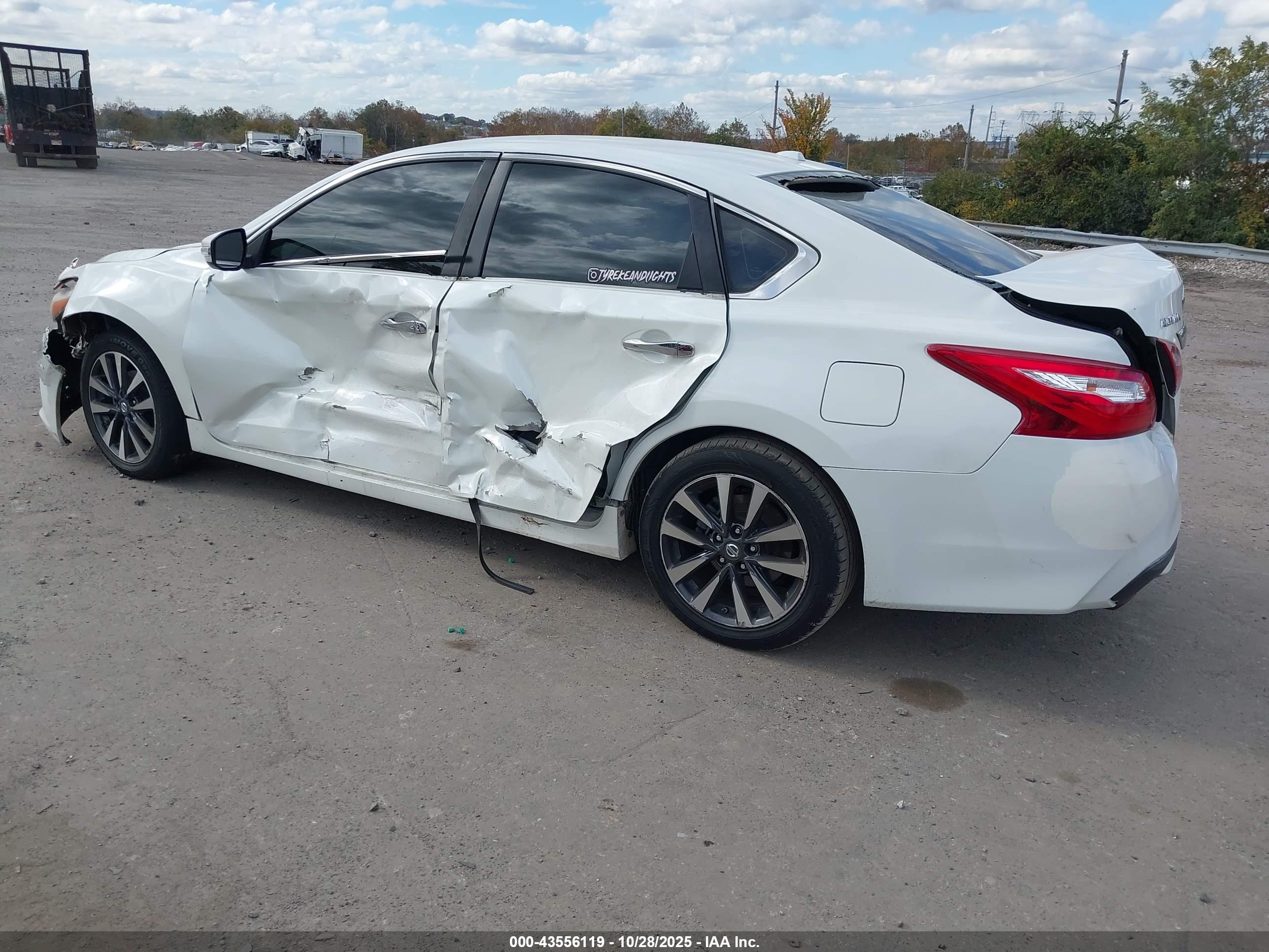 NISSAN ALTIMA image 3