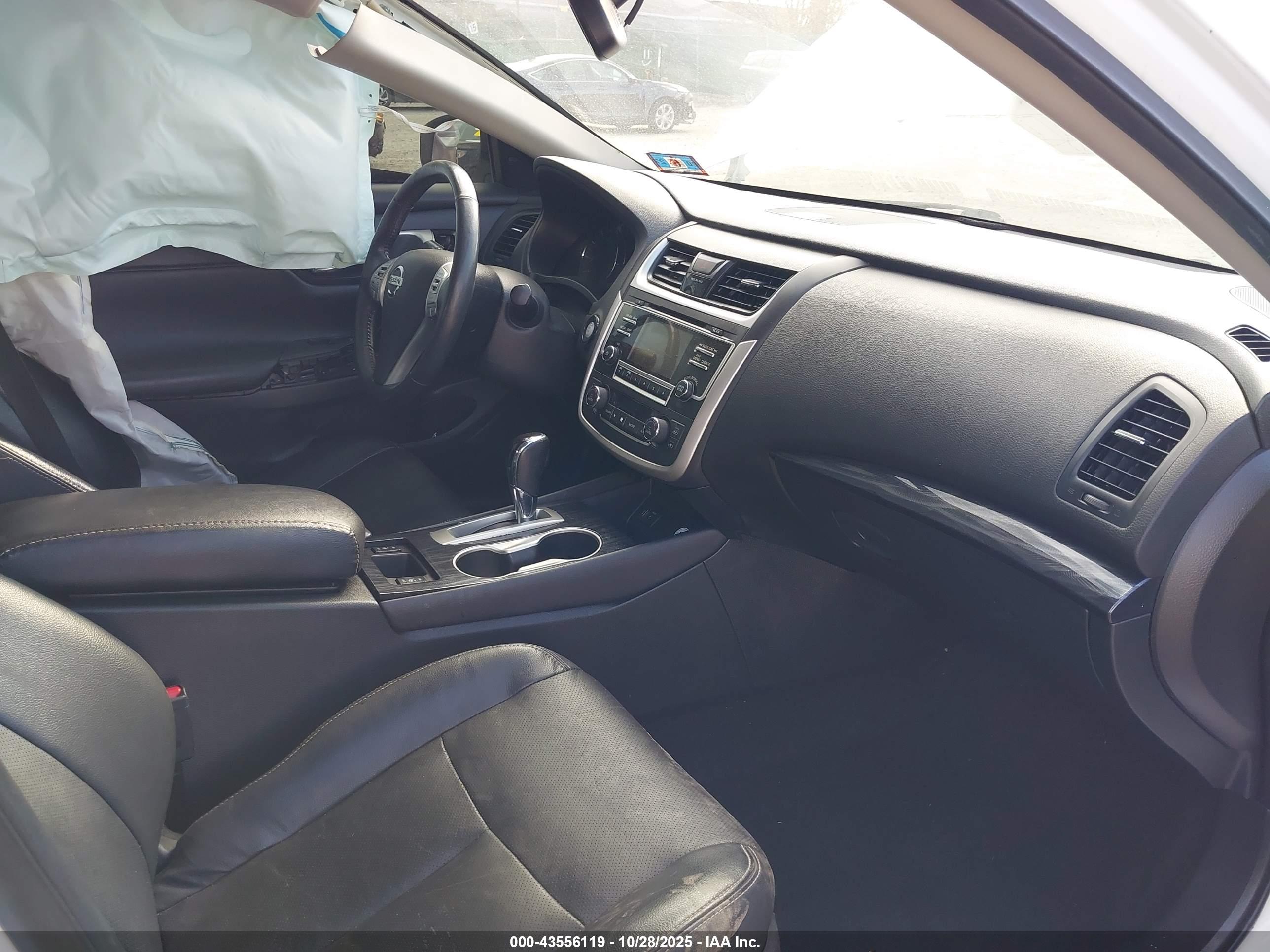 NISSAN ALTIMA image 5
