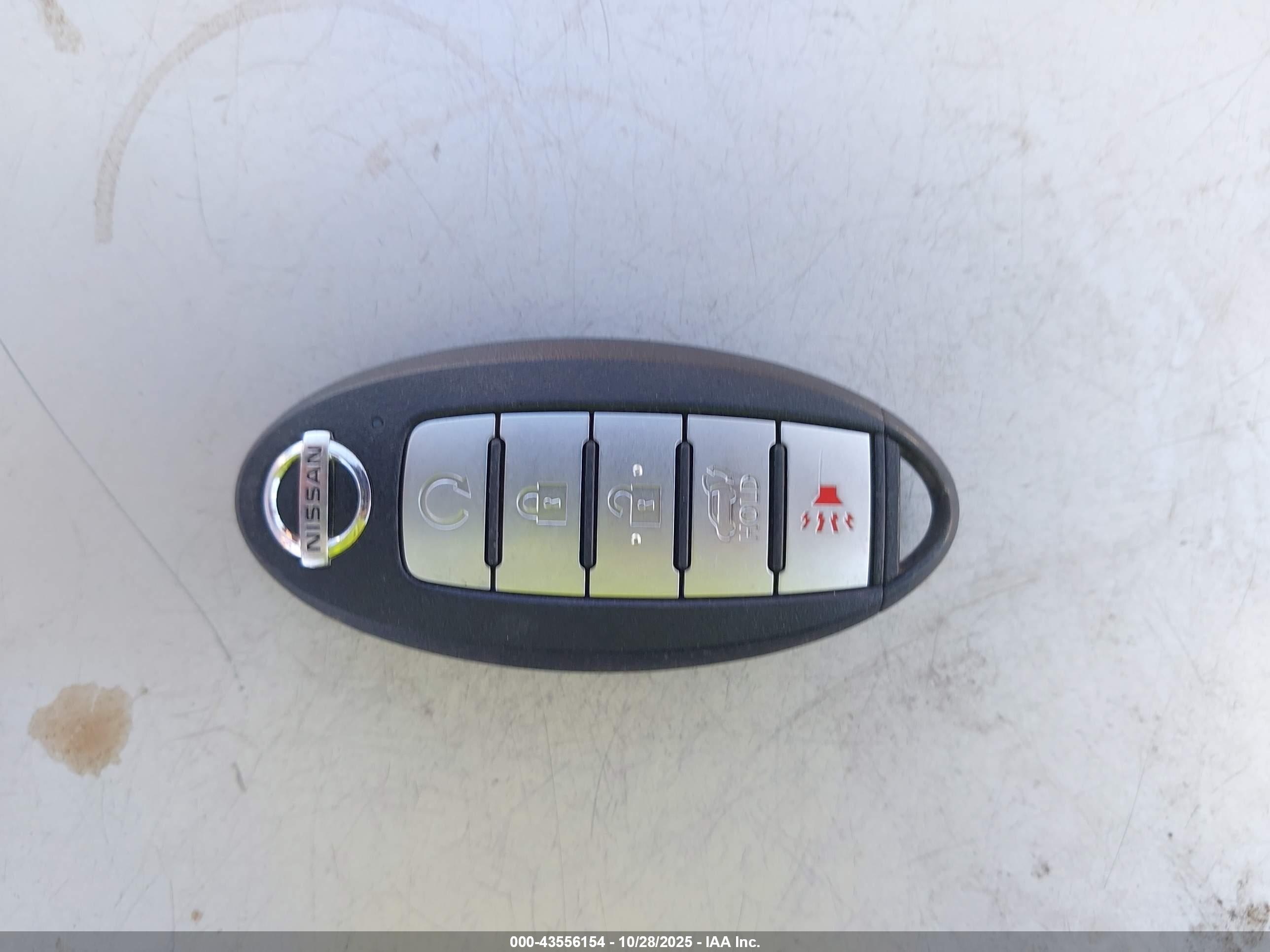 NISSAN MURANO image 11